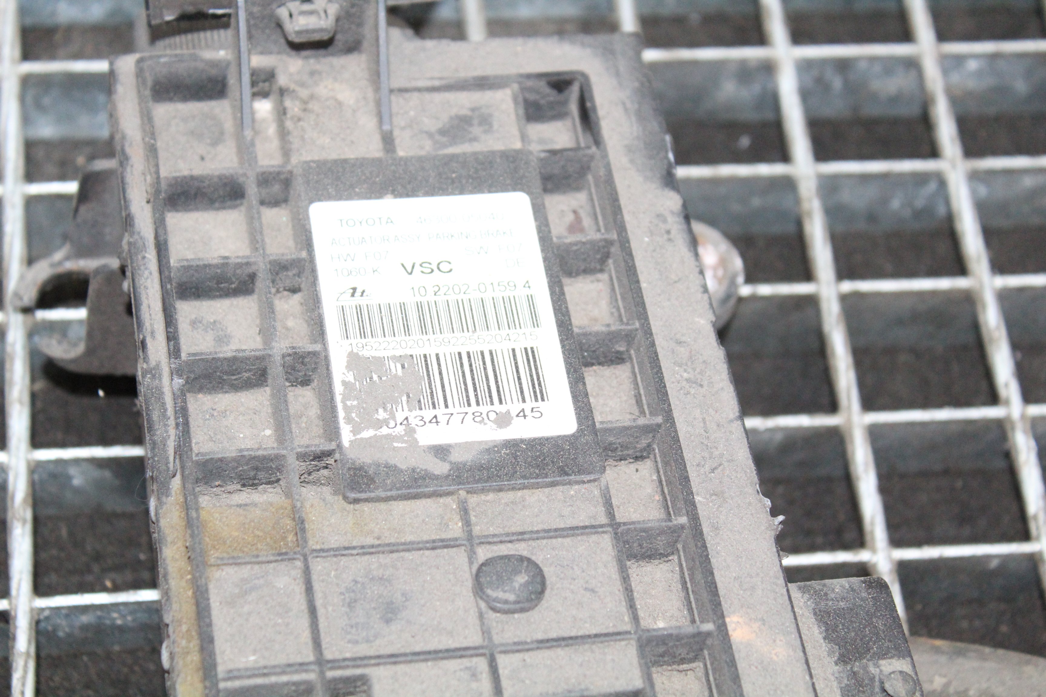 Toyota AVENSIS T27 Electric Parking Brake Actuator EPB 4630005040 330