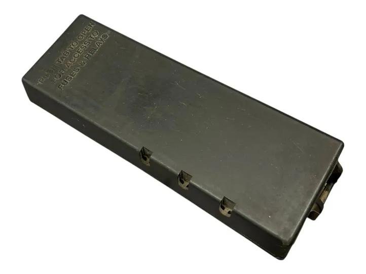 ••┈ぽん┈•• JEEP Cherokee 2 generation (XJ) (1997-2001) Fuse Box