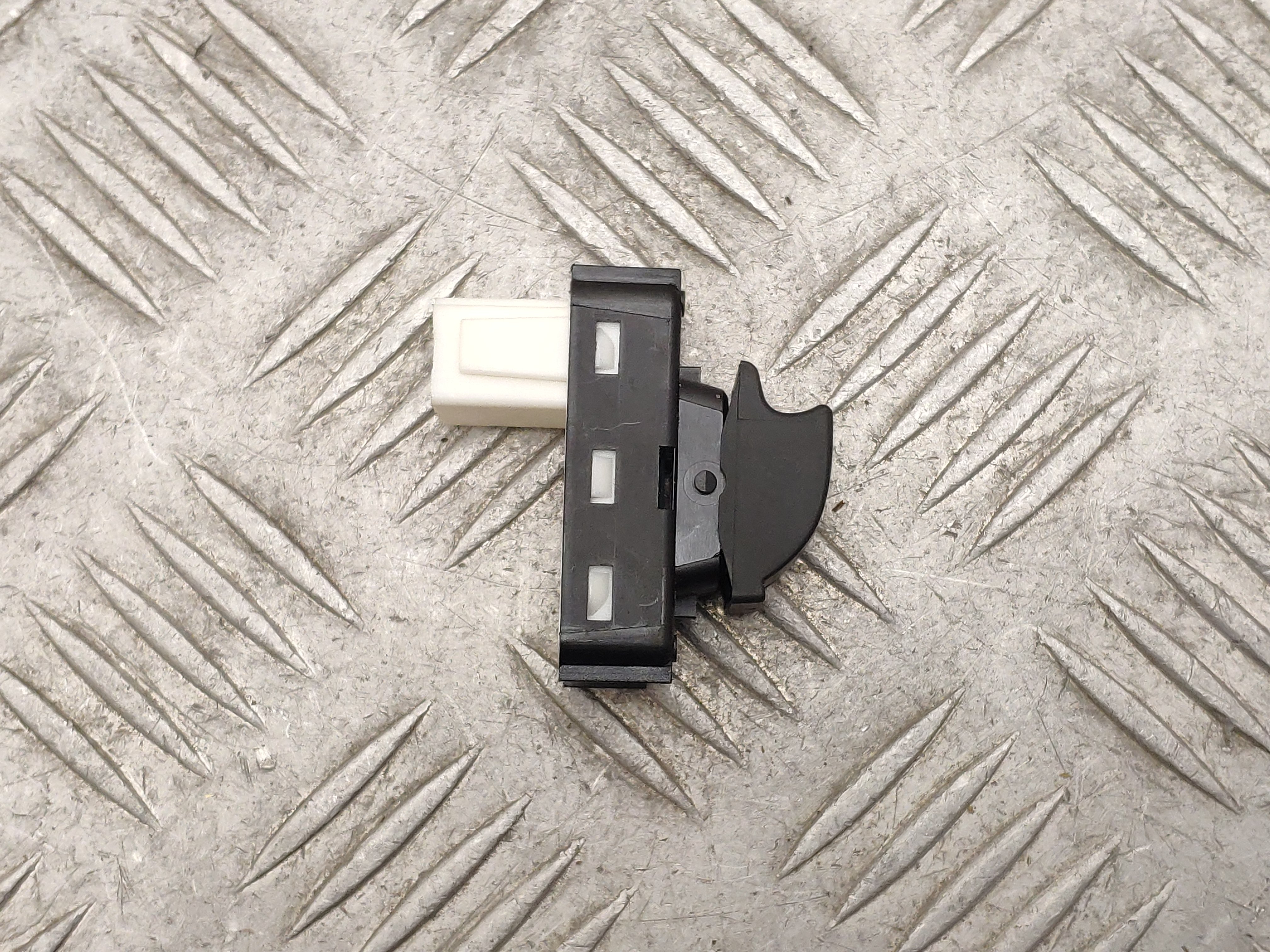 取引メッセージ用 PEUGEOT 208 II 2022 Front Right Door Window Switch