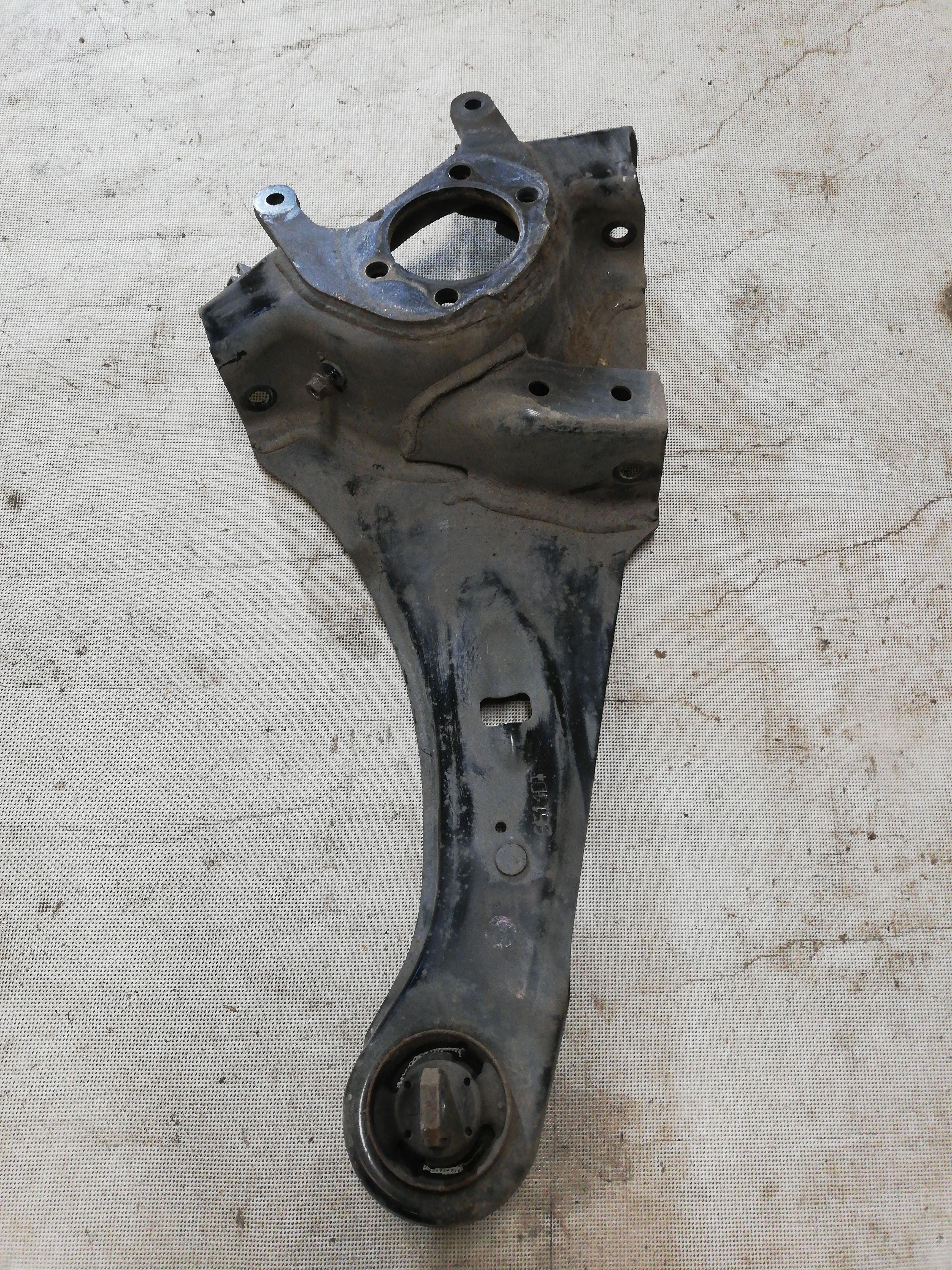 Mitsubishi Outlander (GF/GG) SUV 2.0 16V 4x4 (4J11) WHEEL HUB REAR 2019