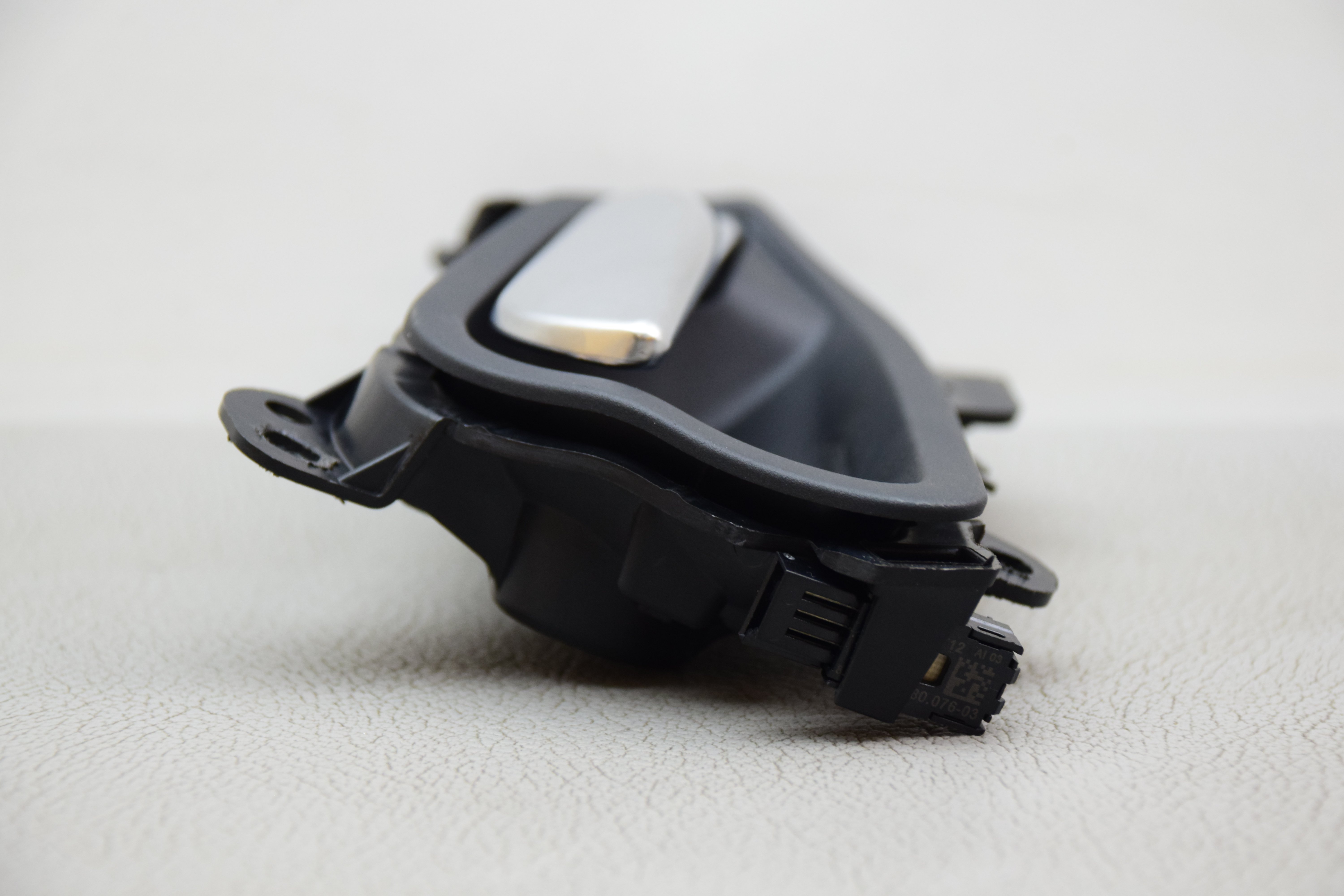BMW 1 F20 F21 Öffnung Griff vorne links innen OEM 51417240411 7240411 - Bild 6 von 9