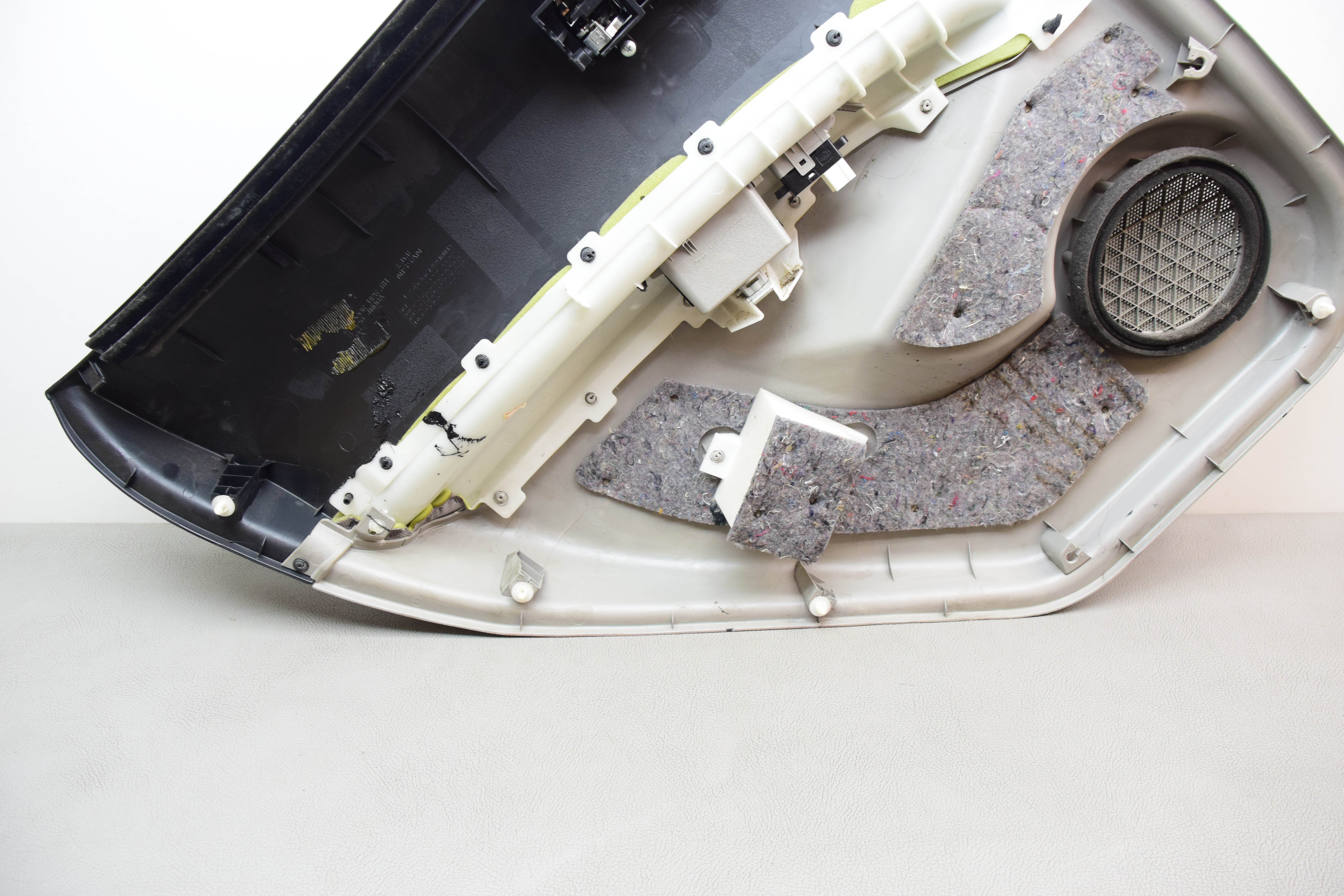 NISSAN ROGUE 2010 Rear Right Door Card Panel OEM 82920-JM00A - Picture 7 of 9