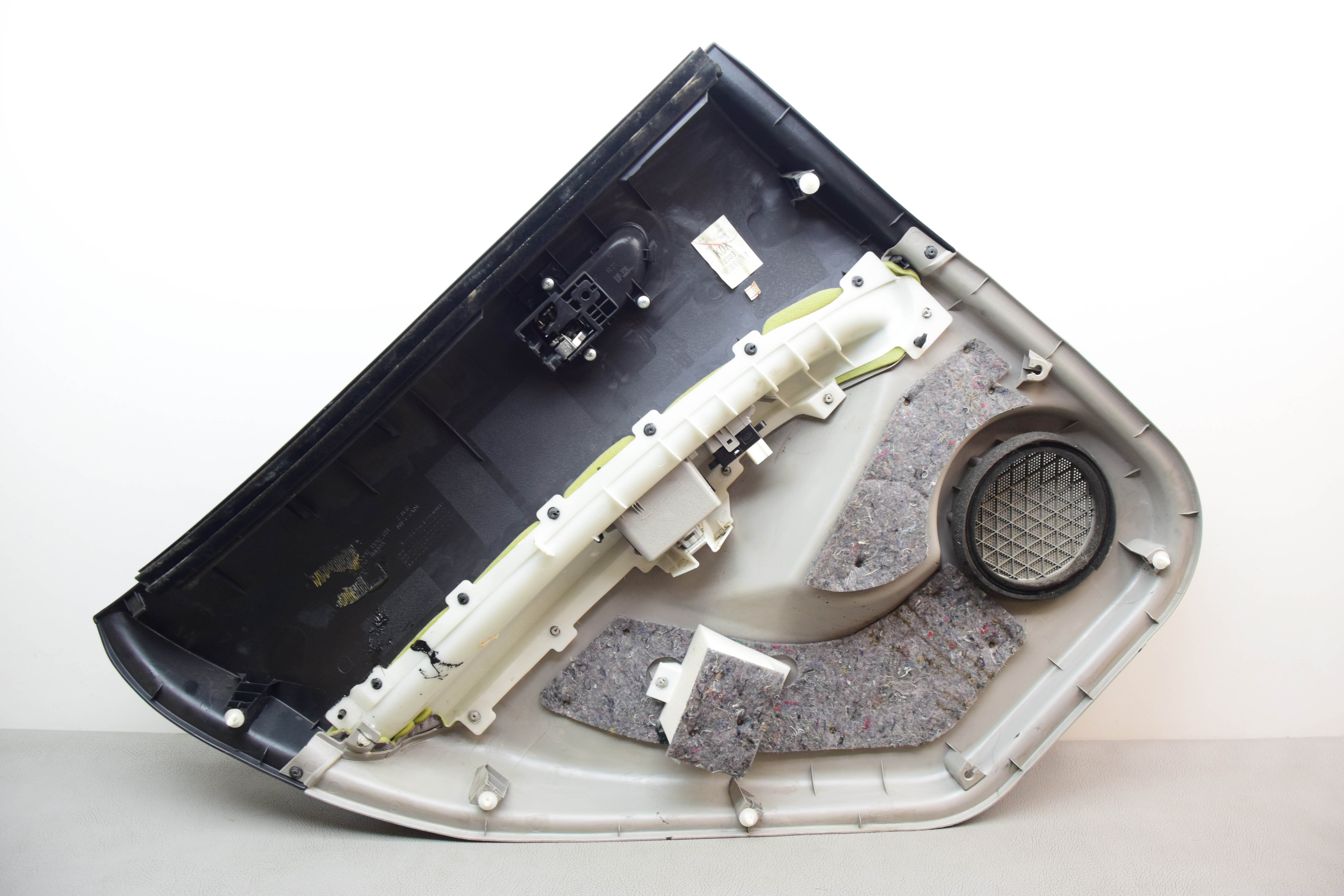NISSAN ROGUE 2010 Rear Right Door Card Panel OEM 82920-JM00A - Picture 6 of 9