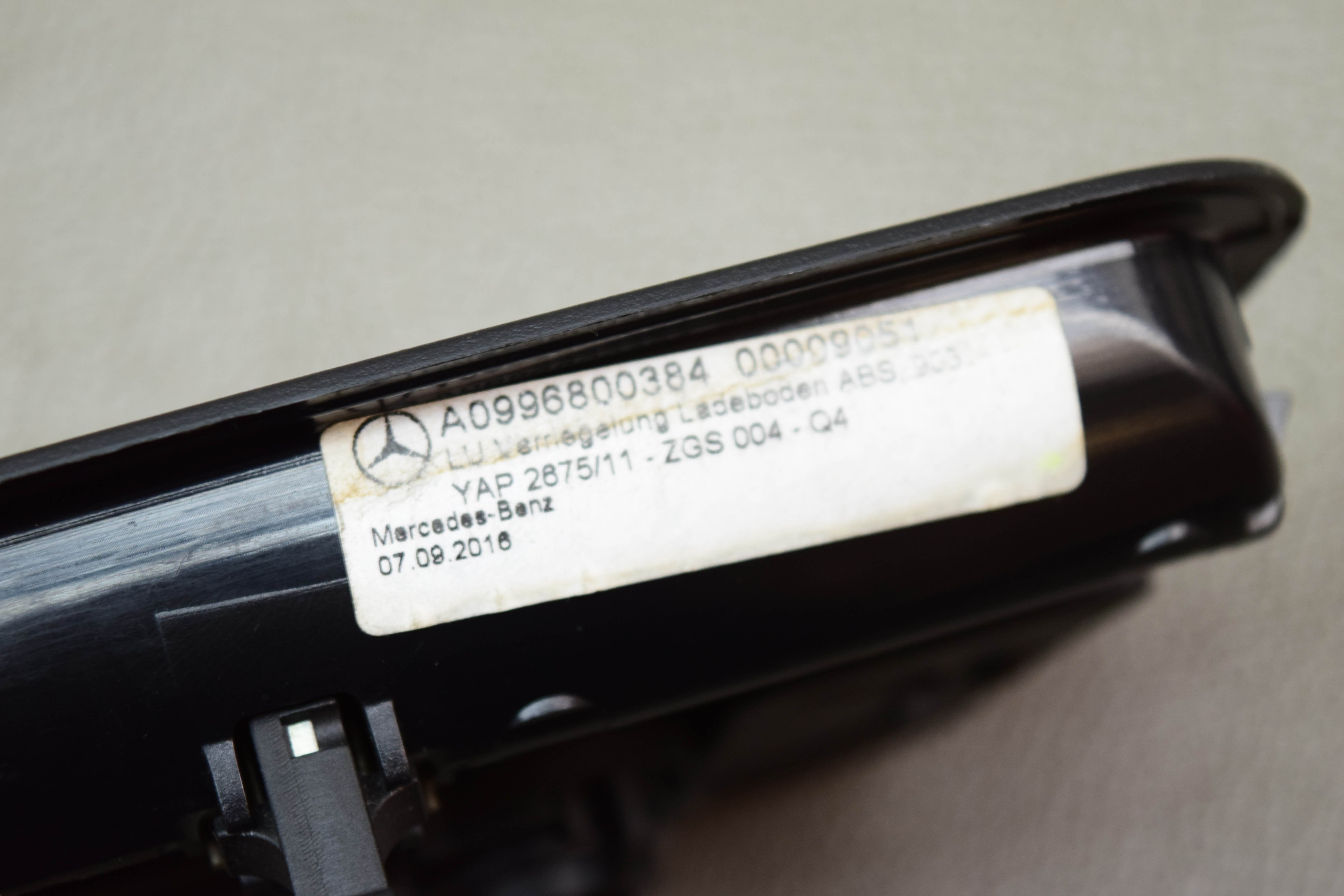 Mercedes-Benz GLE W166 Kofferraum Kofferraum Boden Teppich Griff OEM A0996800384 - Bild 11 von 11