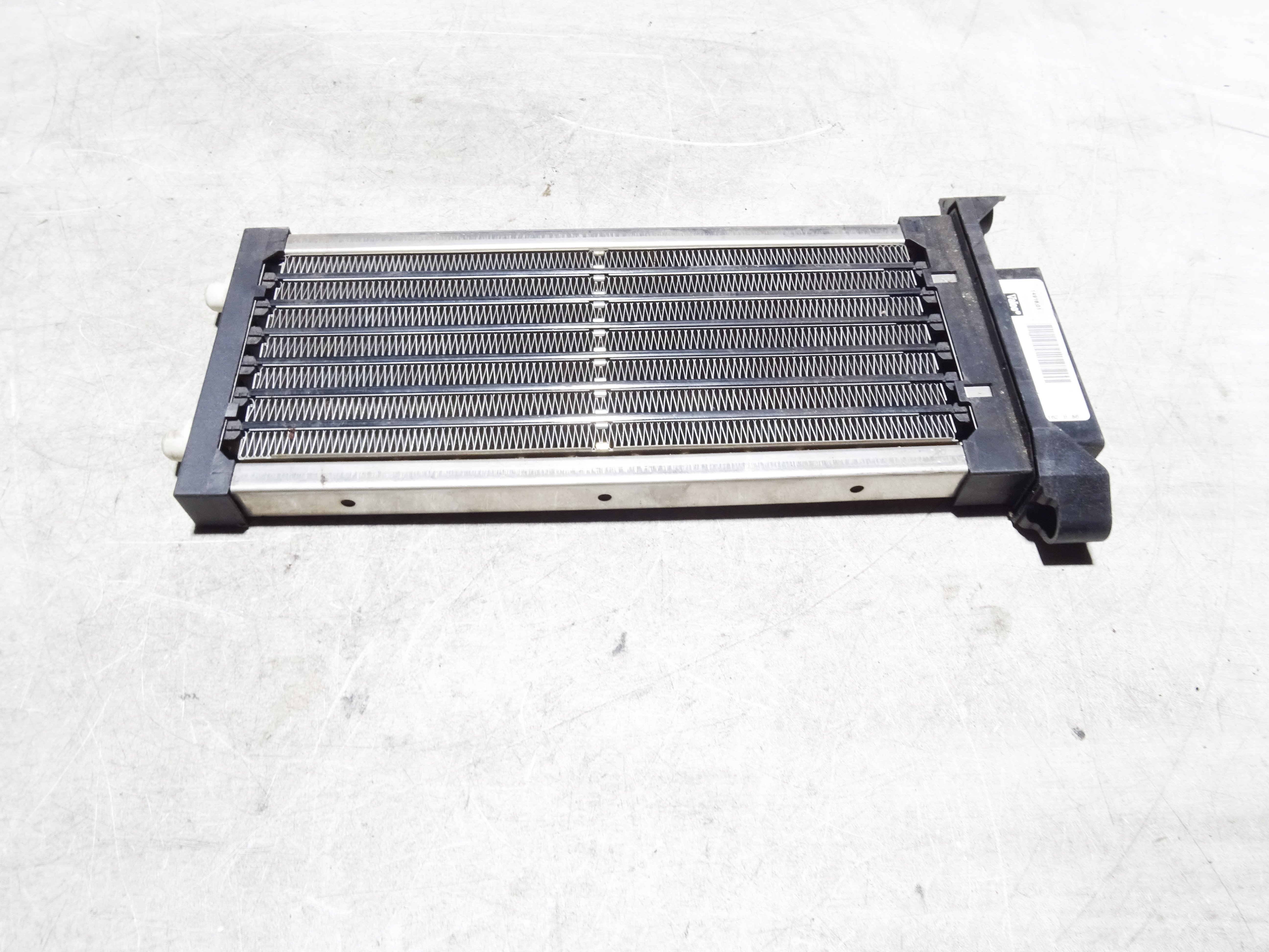 Audi A6 (4B2) Sedan 2.5 TDI V6 24V (AFB) RADIATEUR  20 4B2819011 |4B2819011|AUDI||