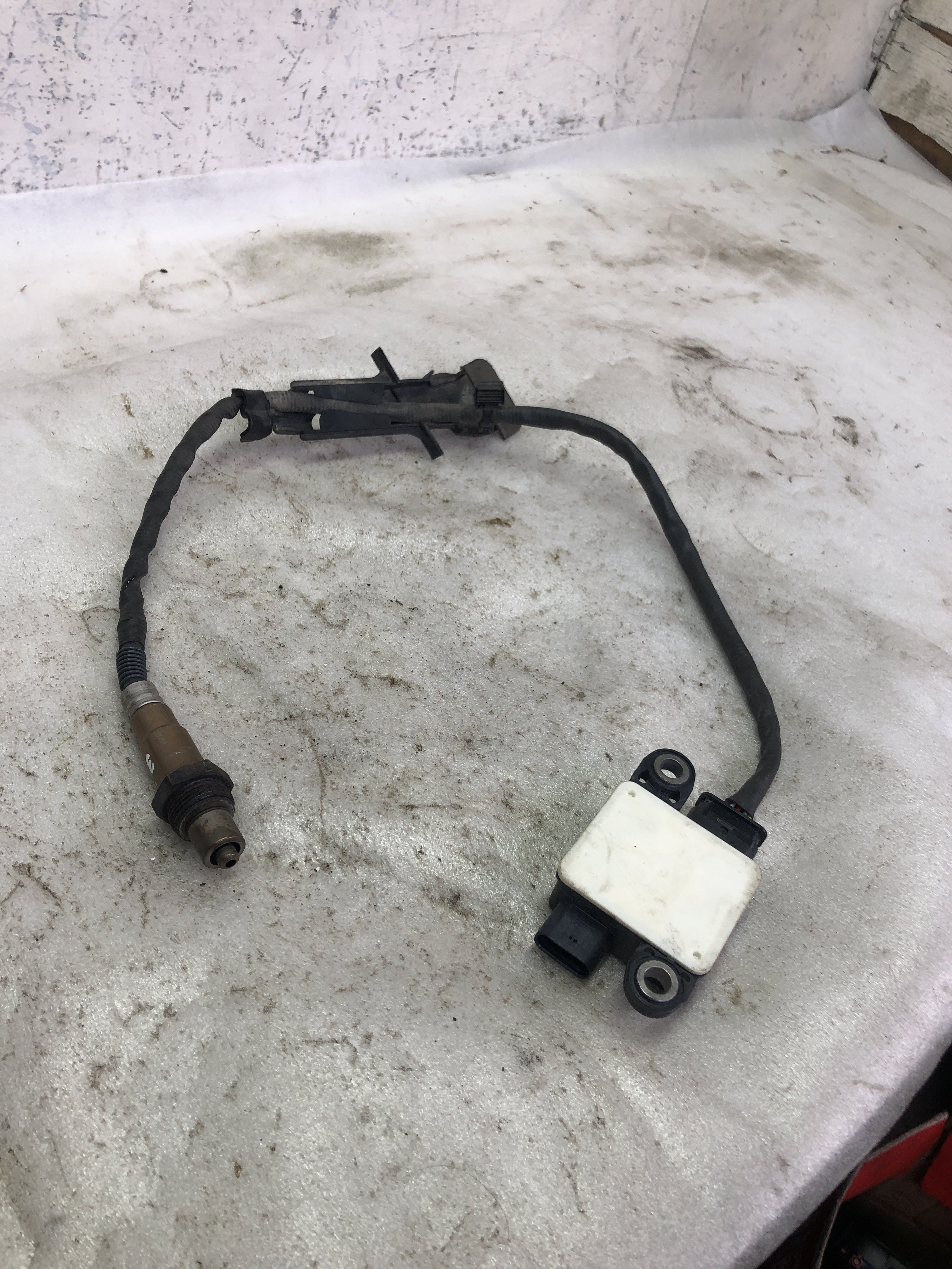 V6 - okayu150 Toyota Land Cruiser 150 3.0 D-4D Oro srauto jutiklis / oro
