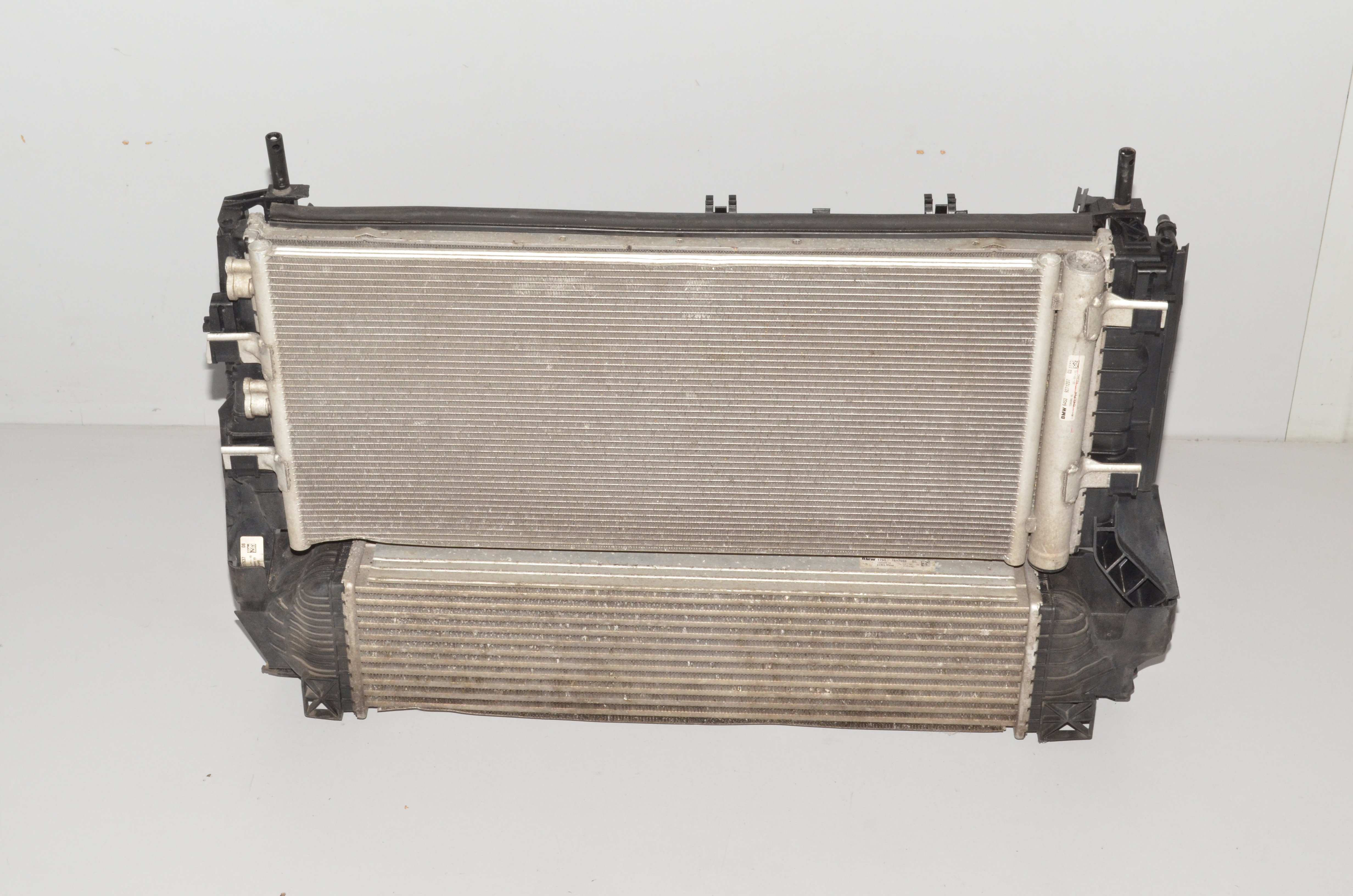 BMW F46 220d 140kw Kühler Komplett Radiator Complete 9271207 7617608 7636069