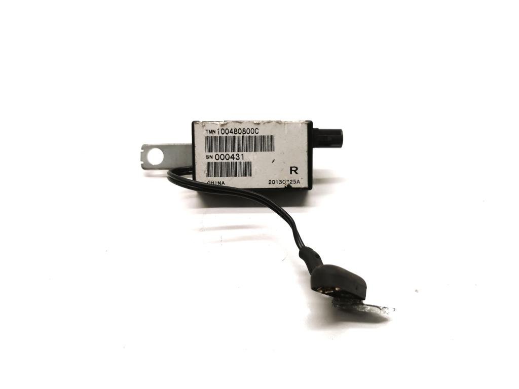 Tesla Roadster Cabrio Electric (DS185) ANTENNE AMPLIFIER 2014 100480800C 100480800C|TESLA