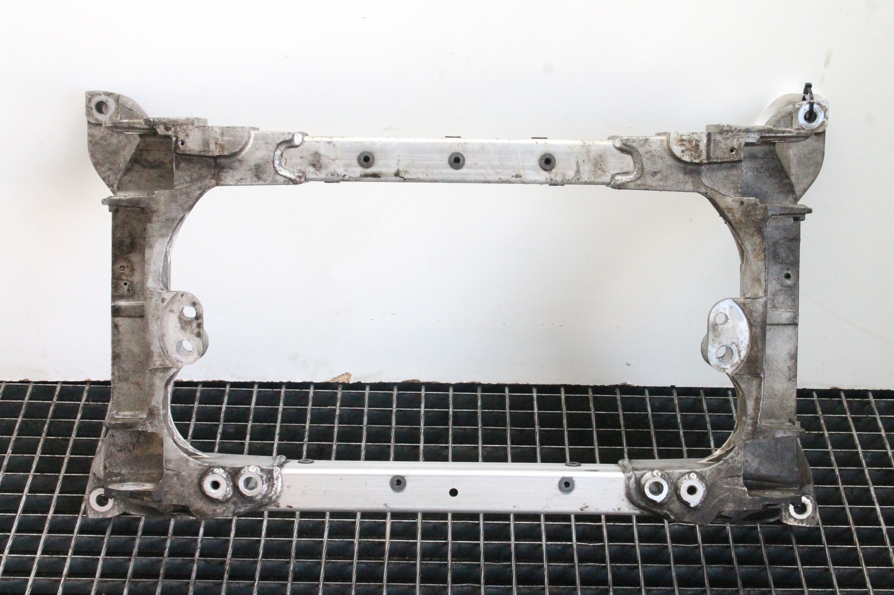 Maserati Ghibli III Sedan 3.0 Diesel (M15746D) SUBFRAME FRONT 2017