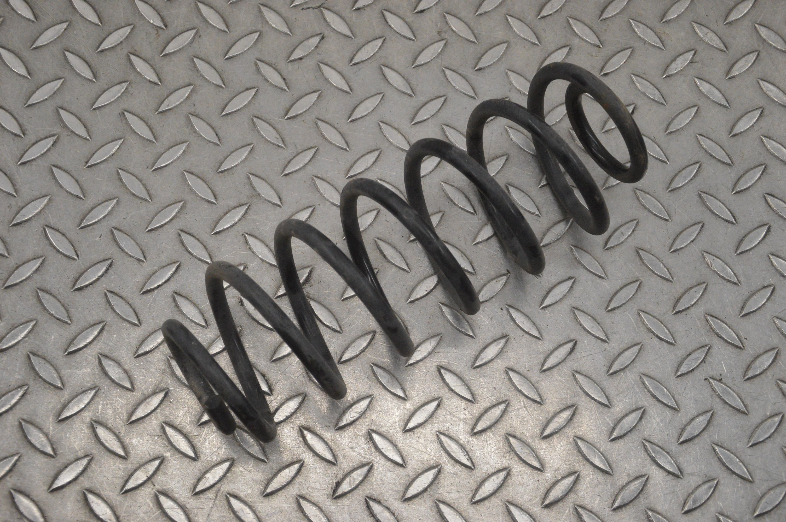 FORD FIESTA VI Van (2009present) Rear Left Coil Spring 22280967 Used