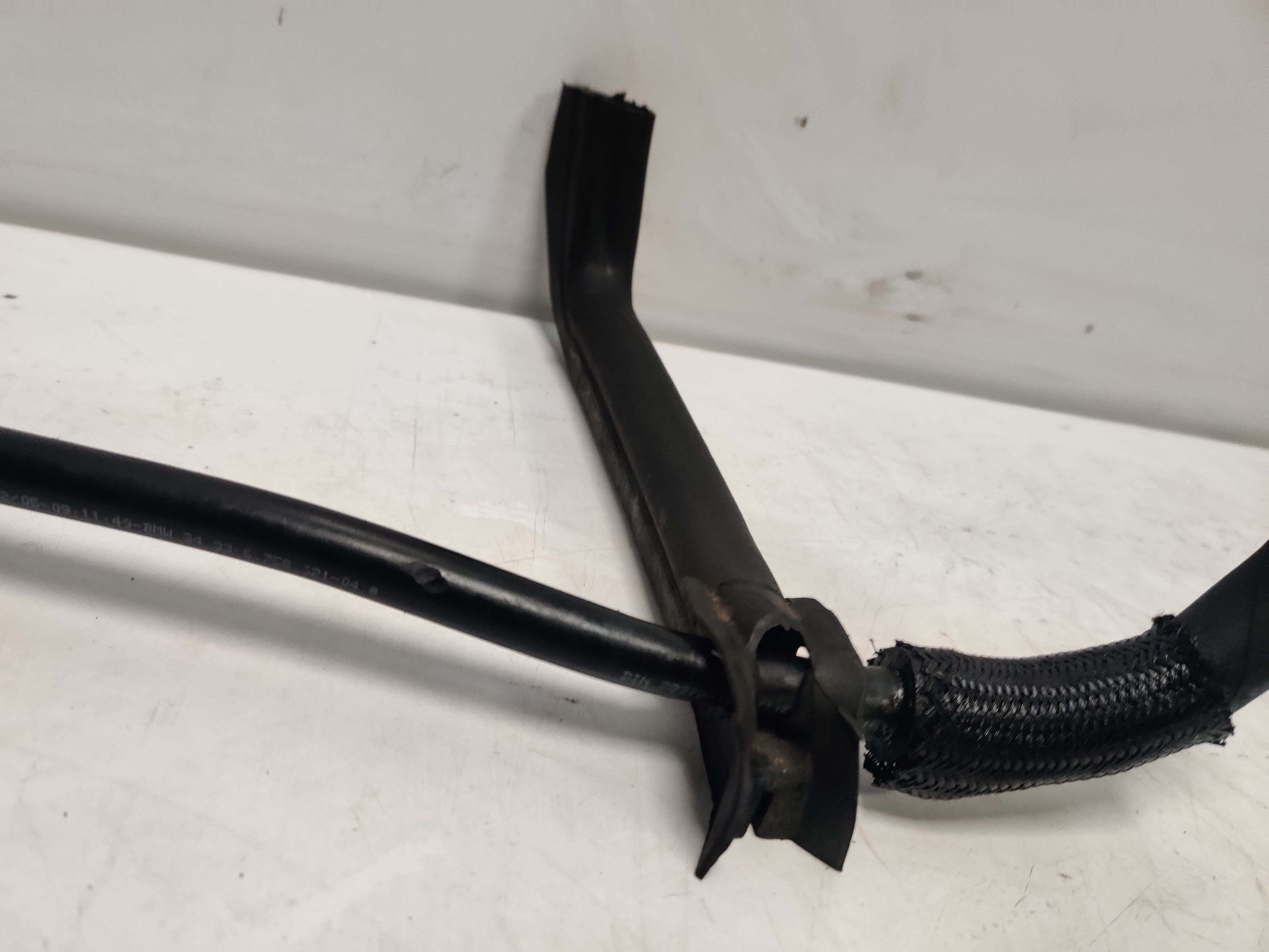 BMW 3 Series E46 Brake System Servo Booster Vacuum line pipe Genuine