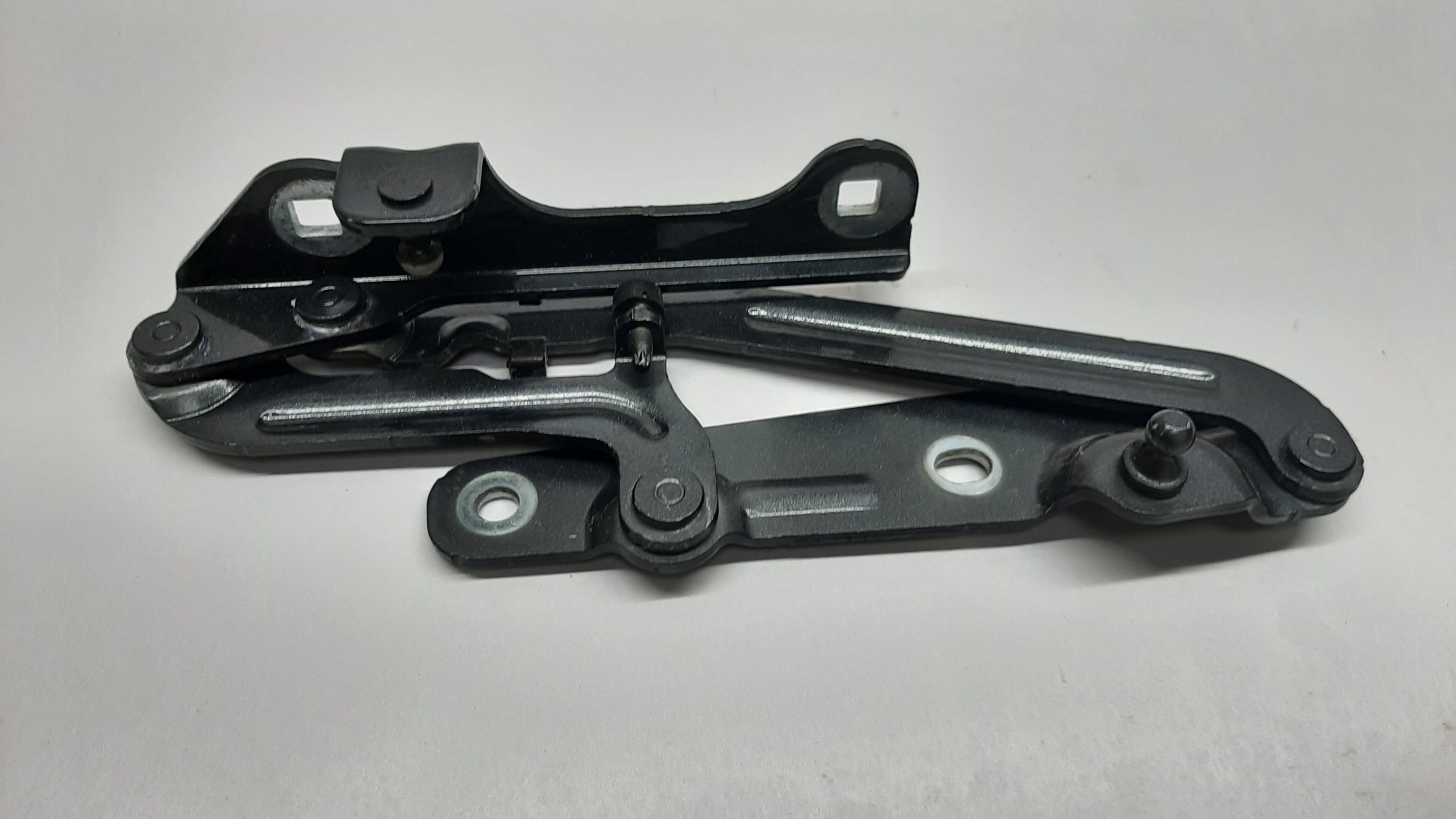 CHEVROLET CAMARO 6.2 Right Side Bootlid Hinge 84045964 6.20