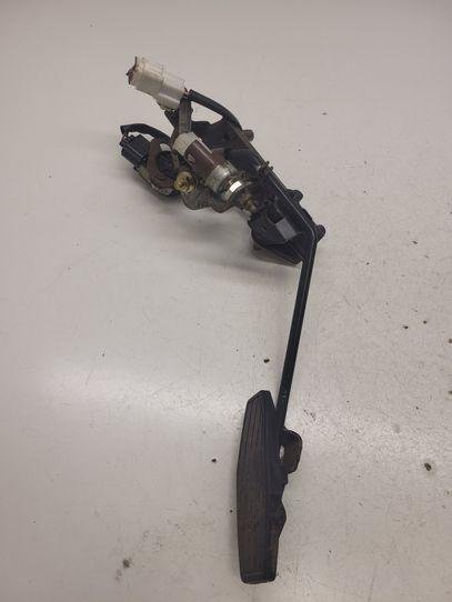Mazda 323 Fastbreak (BJ14) Hatchback 2.0 D LX (RF1S) GASPEDAAL  2001 CB0541AC0 CB0541AC0|MAZDA