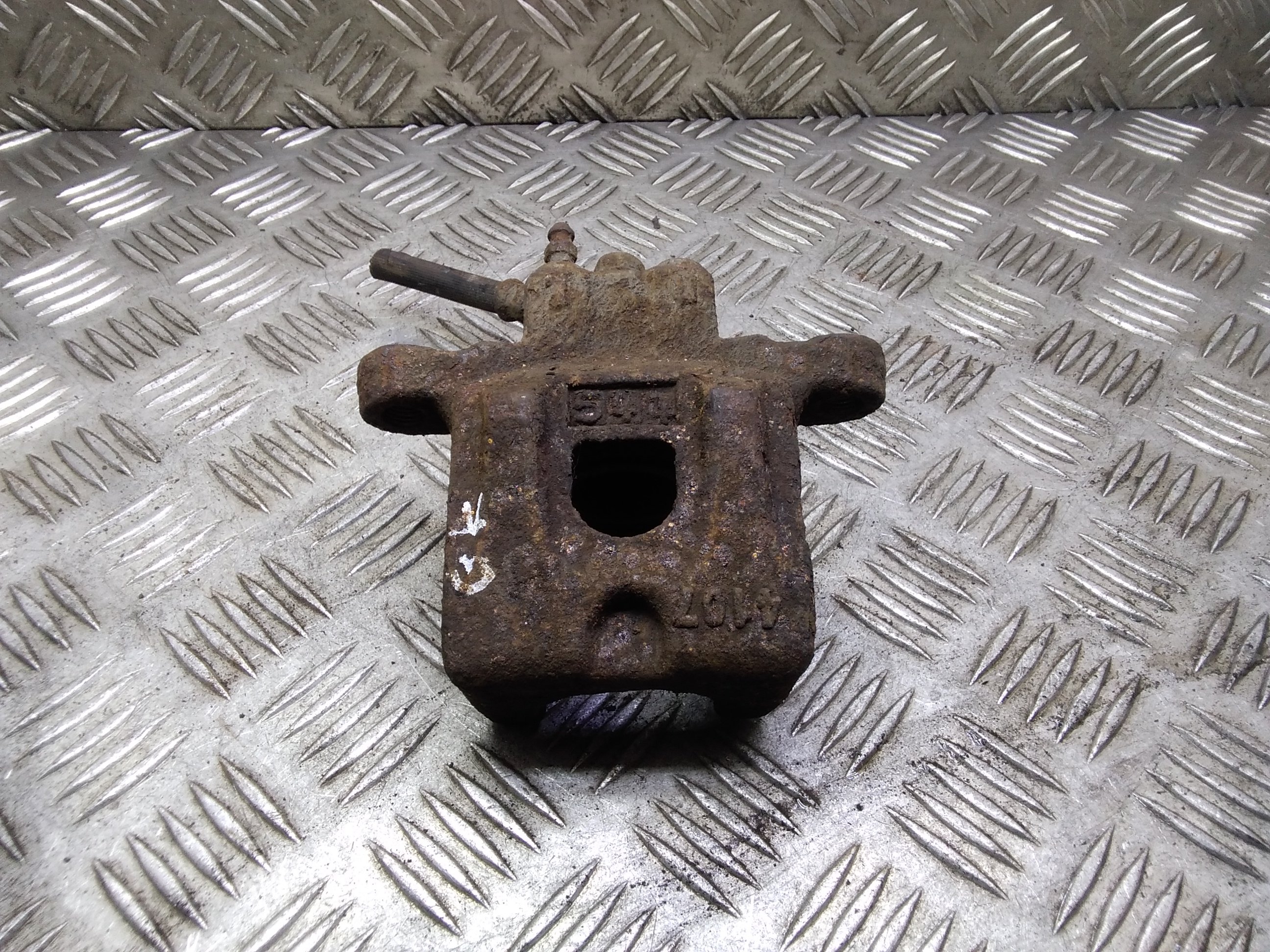 Lexus RX (U3) SUV 400h V6 24V VVT-i 4x4 (3MZ-FE) BRAKE CALIPER HOUSING LEFT REAR 2005