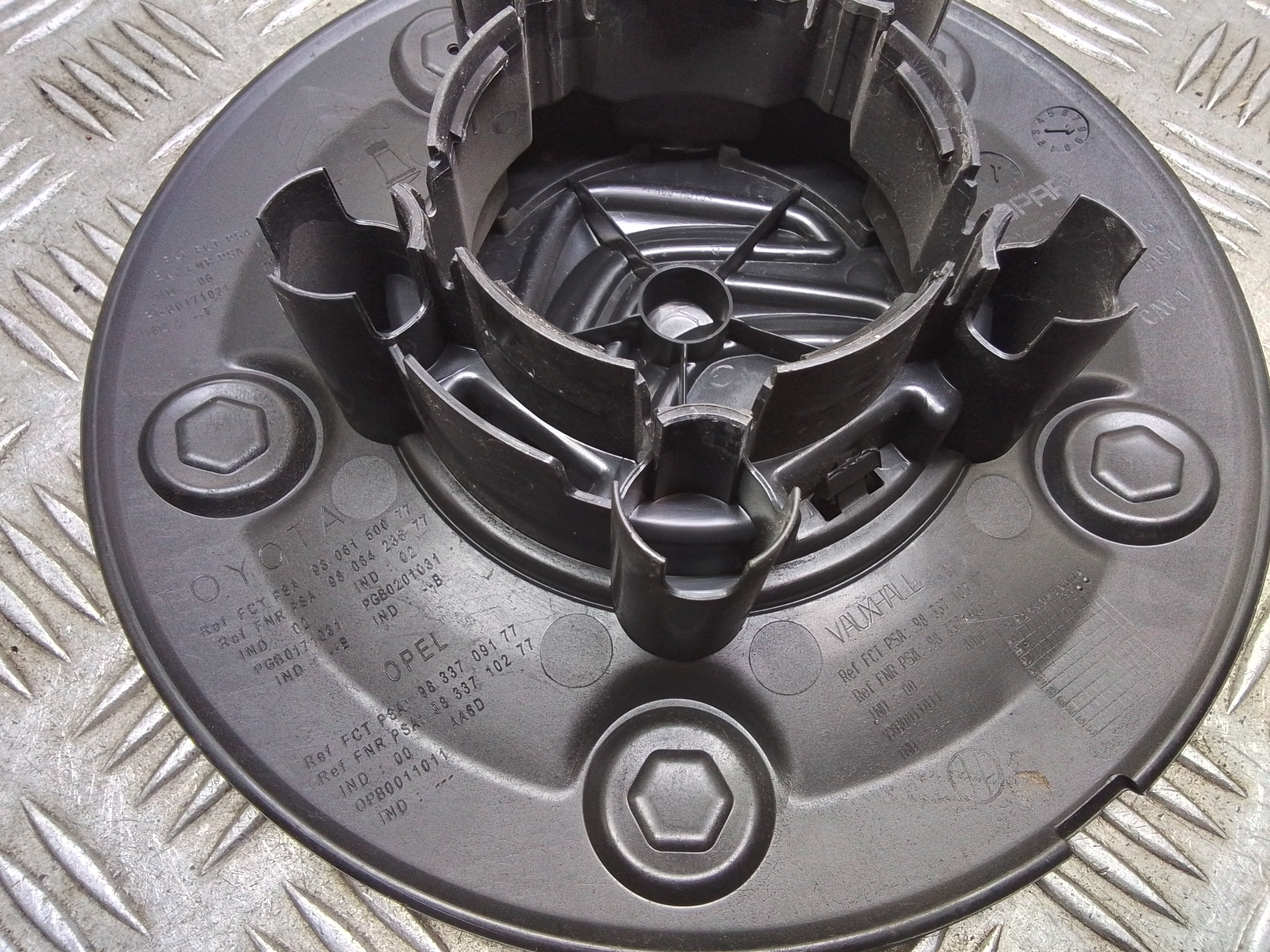CITROËN Wheel Covers 9677381877,9806150077,967738177