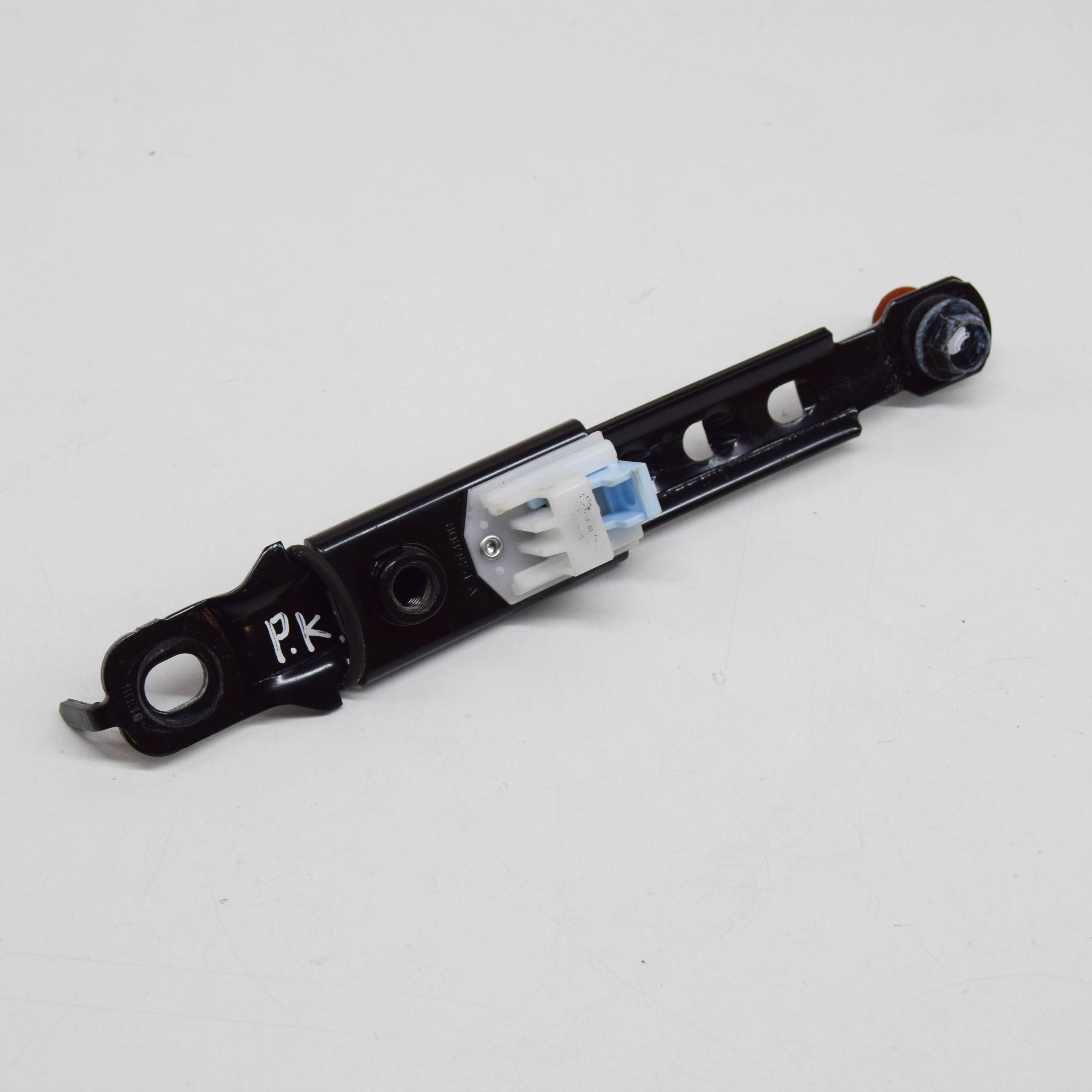 に HYUNDAI TUCSON TL Front Left Seat Belt Height Adjuster 88890