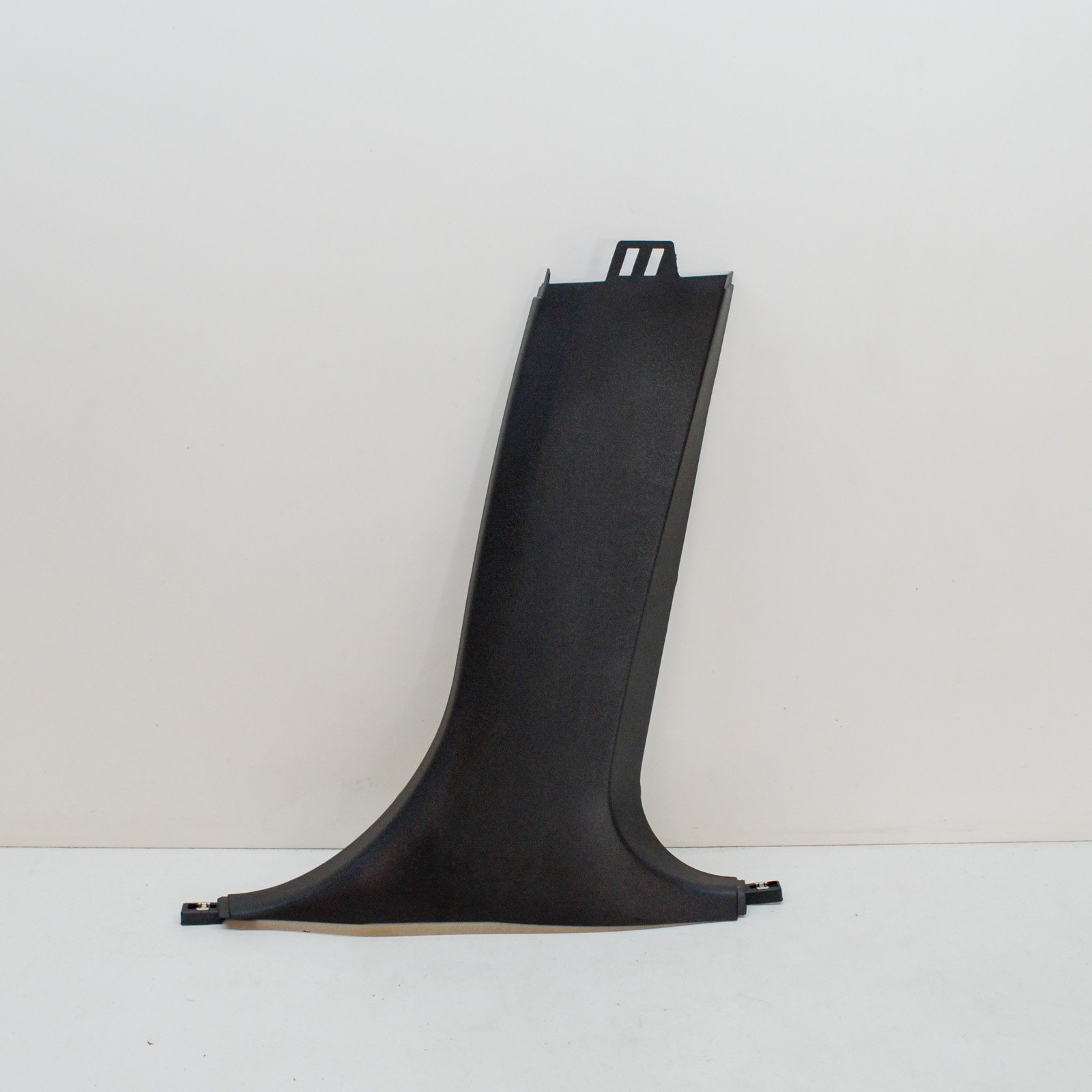 ユー BMW X3 G01 Right Side Lower B-Pillar Trim 7396432 105315-10