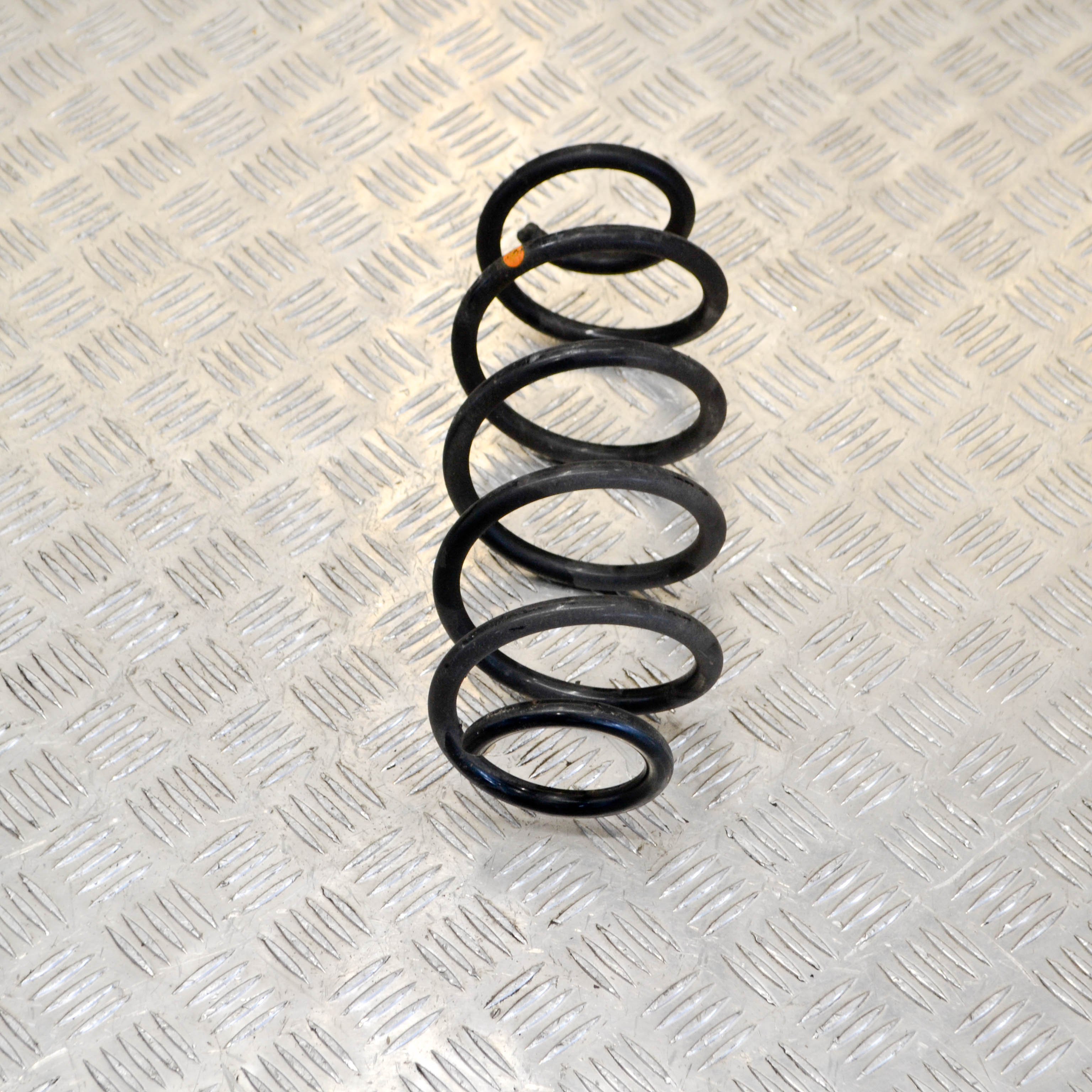 モンゴリア AUDI A5 8T8 2.0 TFSI Rear Left Coil Spring Stone Guard