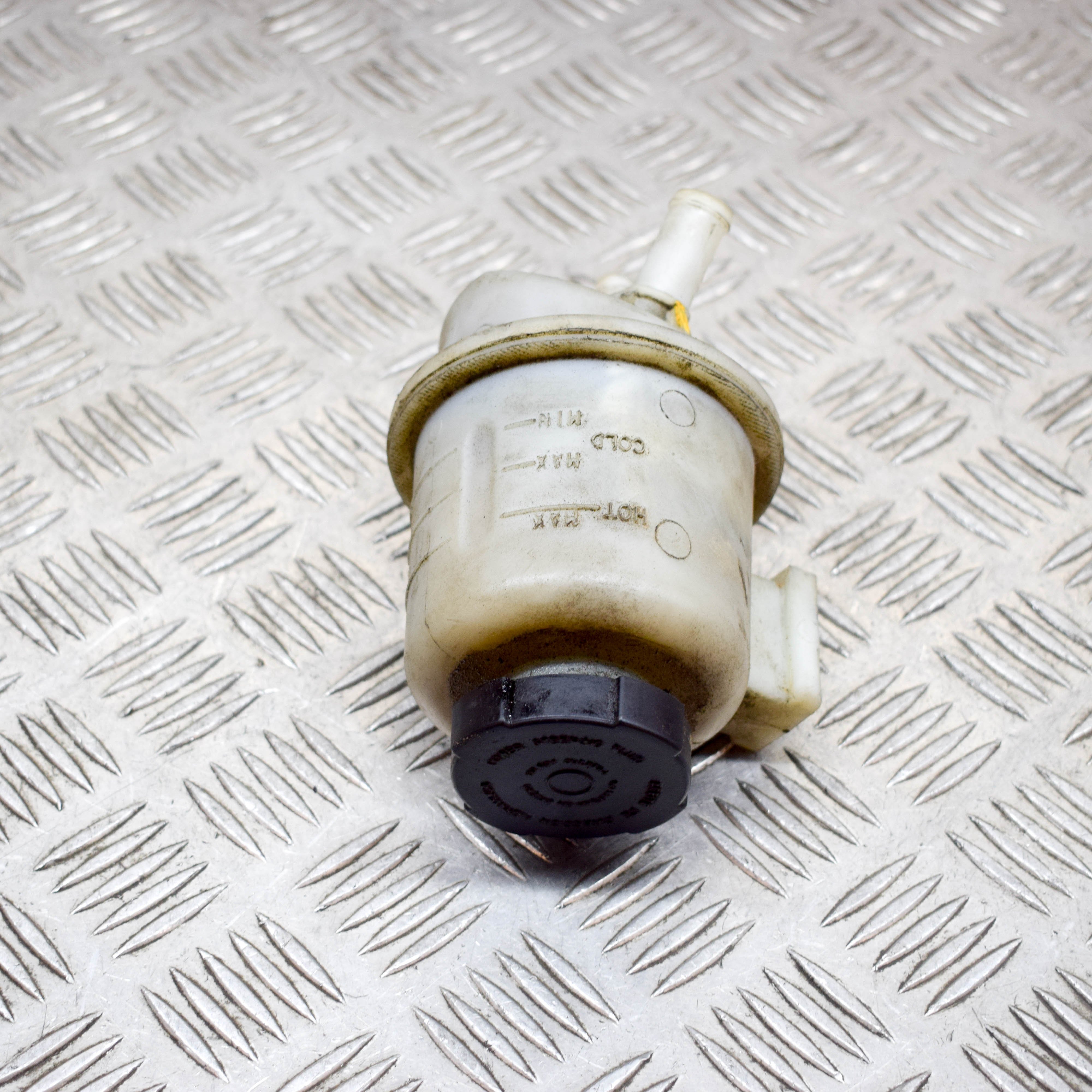 NISSAN NP300 NAVARA D40 Power Steering Pump Reservoir Tank