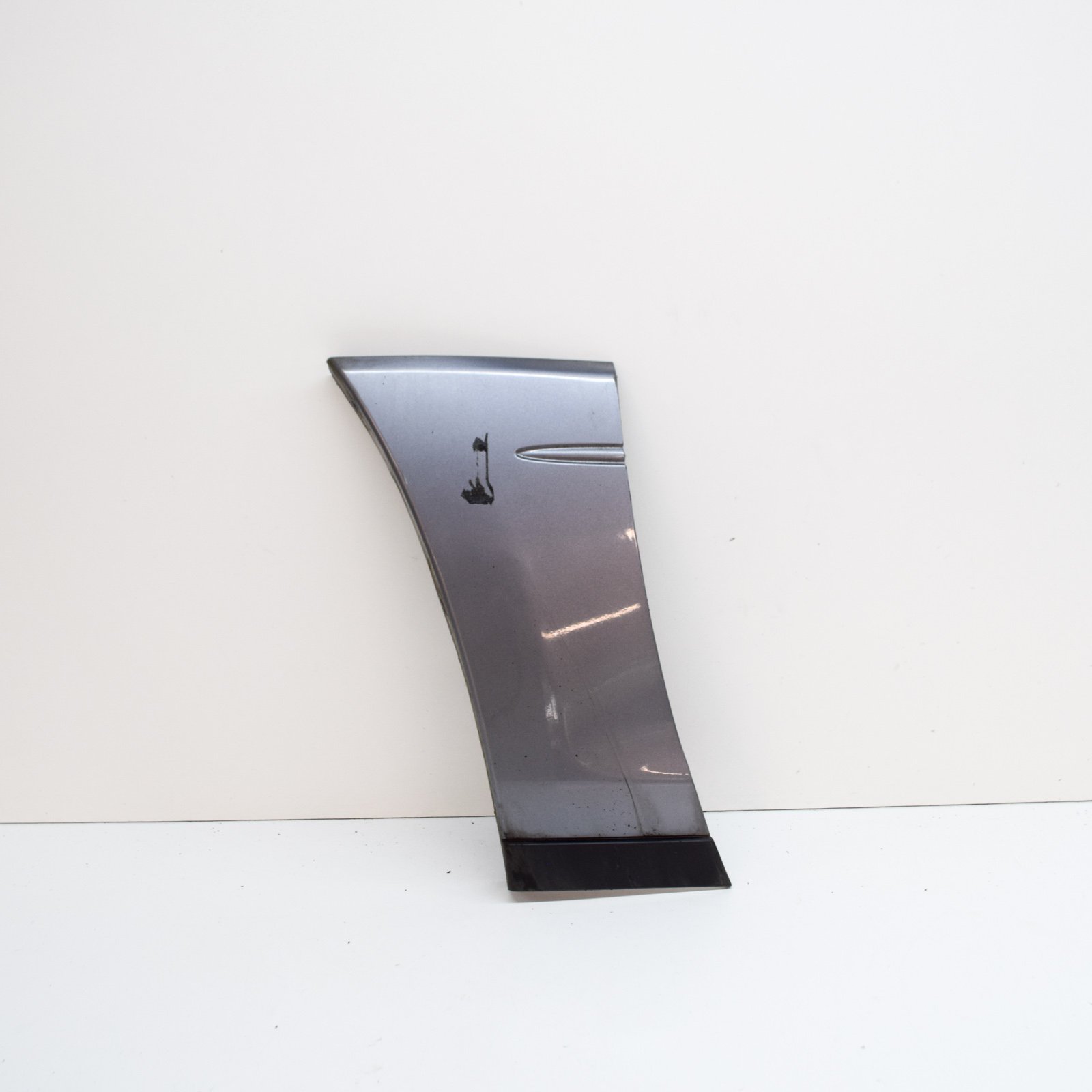 LEXUS RX XU10 300 Front Left Wing Fender Lower Molding 75612