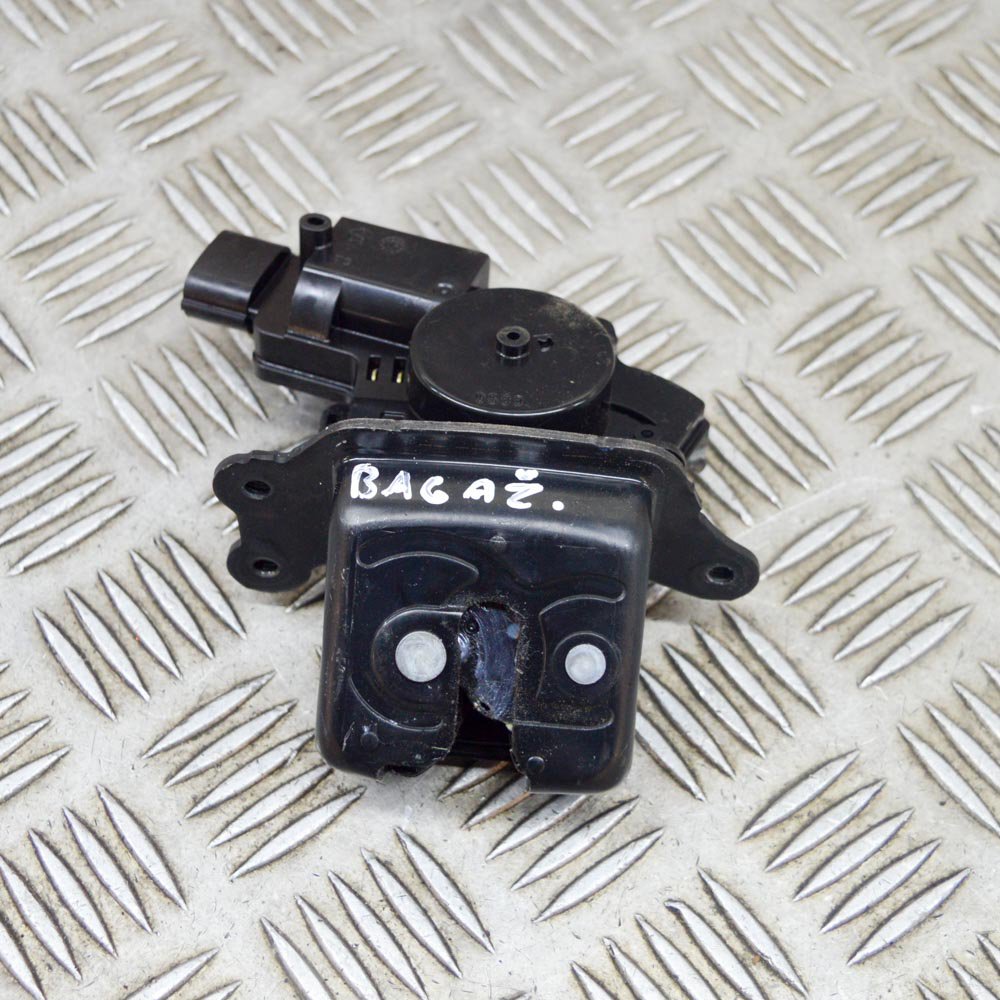 Y How to replace the passenger seat in a Kawasaki ninja 400/500?
