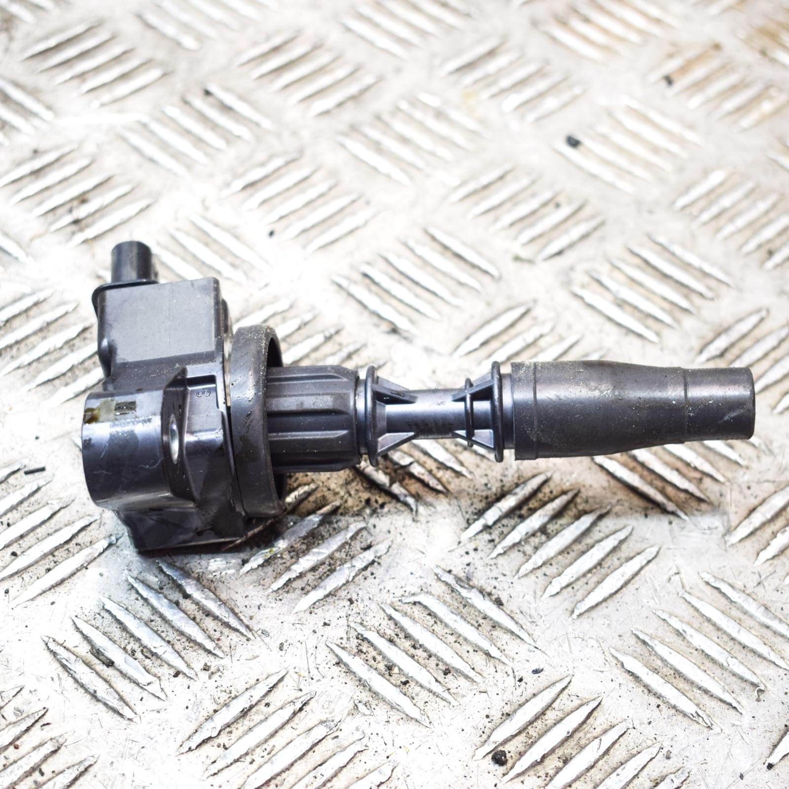 CHEVROLET CAMARO MK6 High Voltage Ignition Coil 12666339 3.6