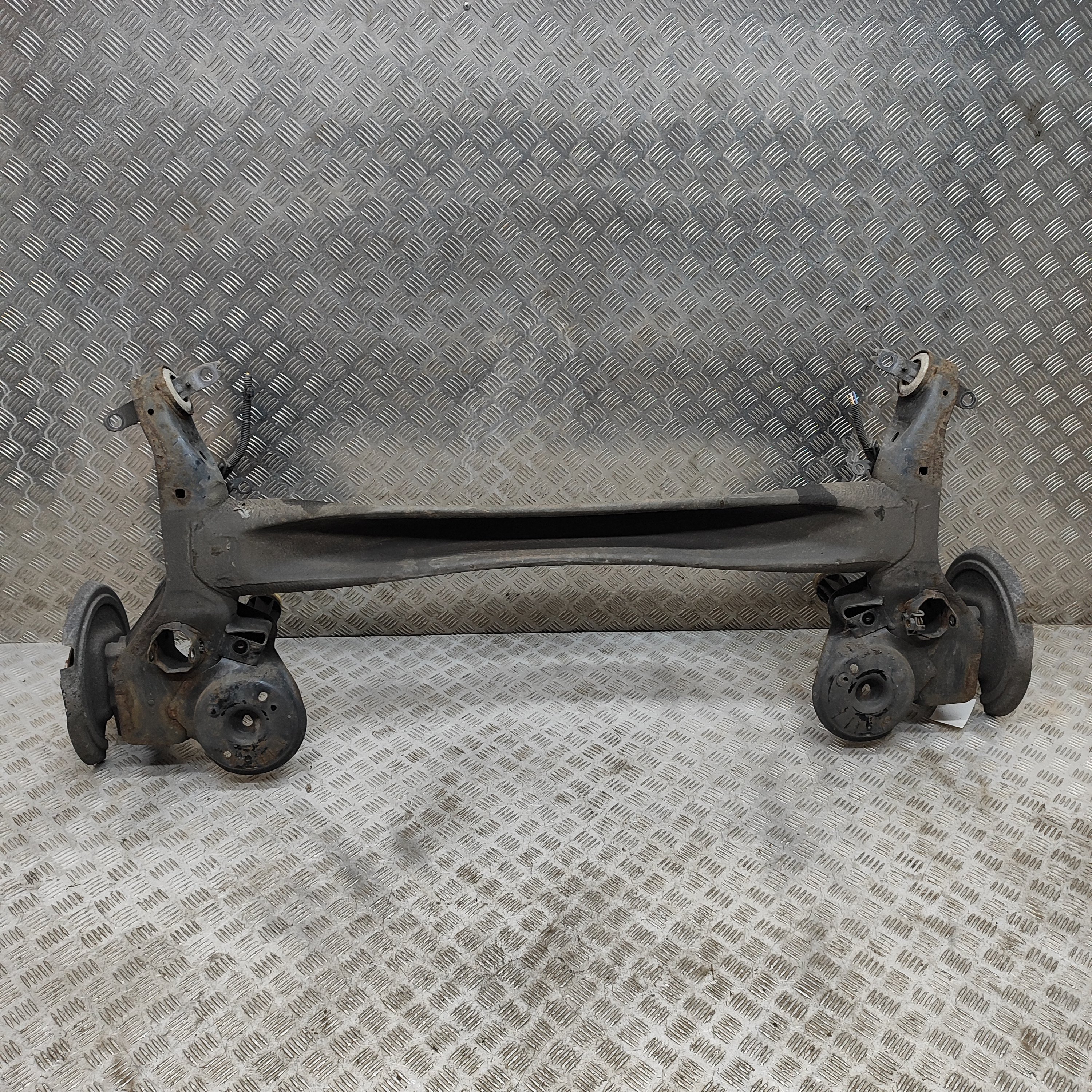 PEUGEOT 3008 2 generation (2017-2023) Rear Axle 9833974880