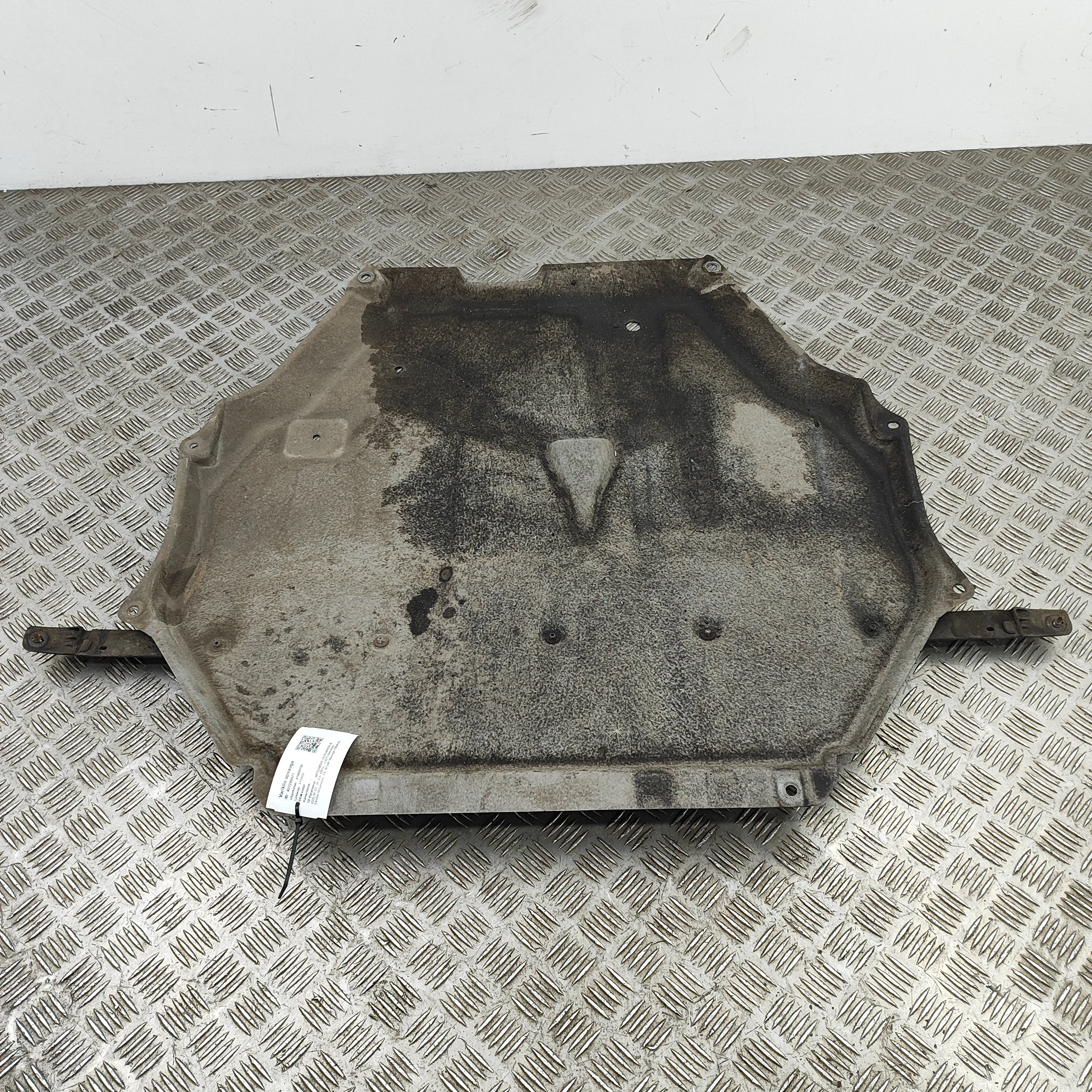 【未開封】LABYRINTH OF UNDER COVER Qashqai iii j12 chassis cover bottom 758956ua0b - Car part