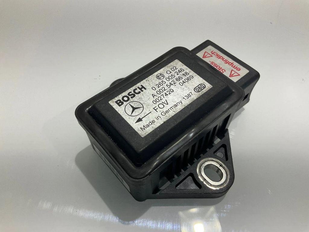 メル10391ページ MERCEDES-BENZ E-Class W211/S211 (2002-2009) Acceleration