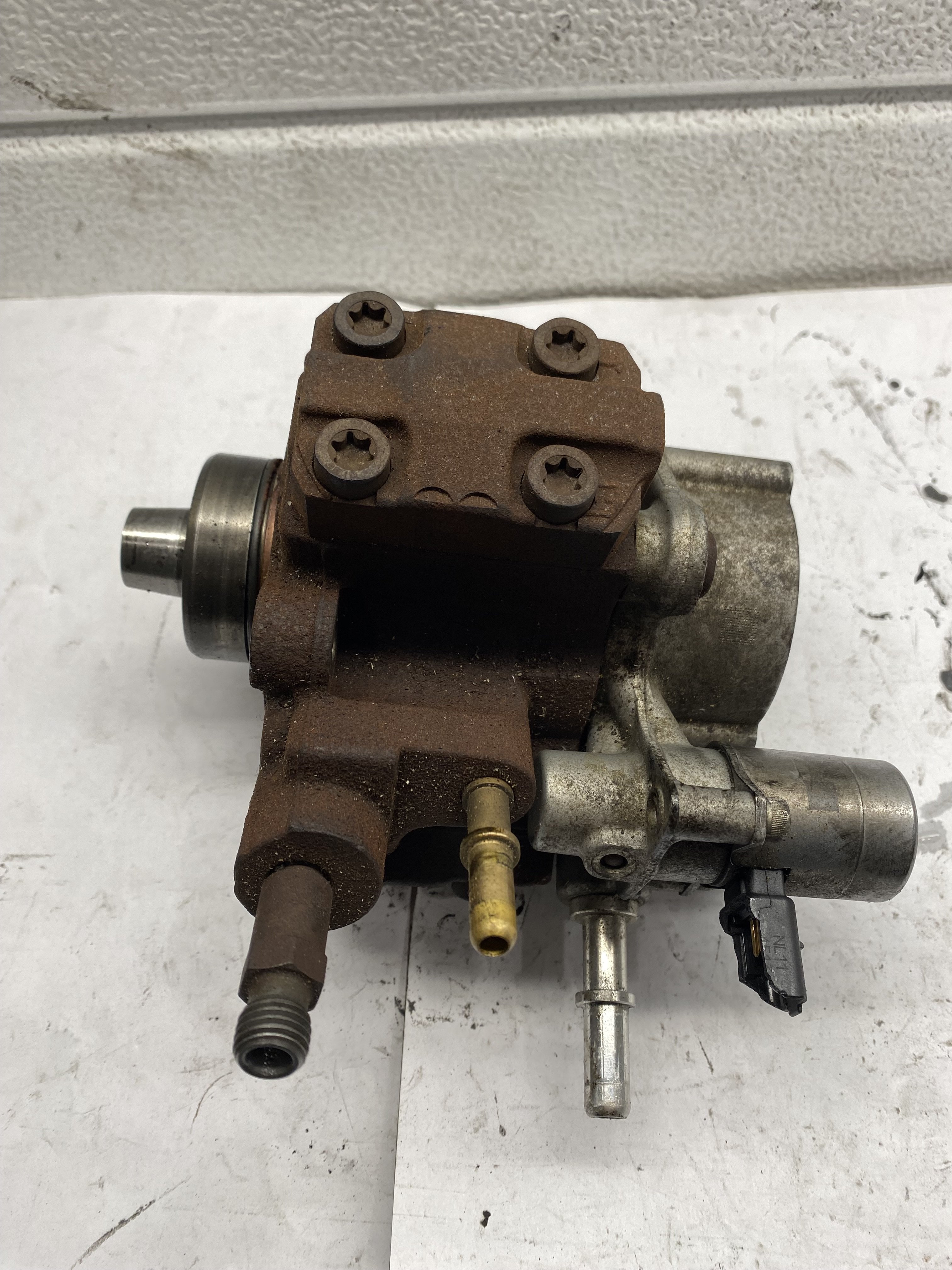 Ford Transit Ch.Cab/Pick-up 2.2 TDCi 16V Euro 5 (CYFD(Euro 5)) FUEL PUMP C 2012 A2C96176300 A2C96176300|FORD