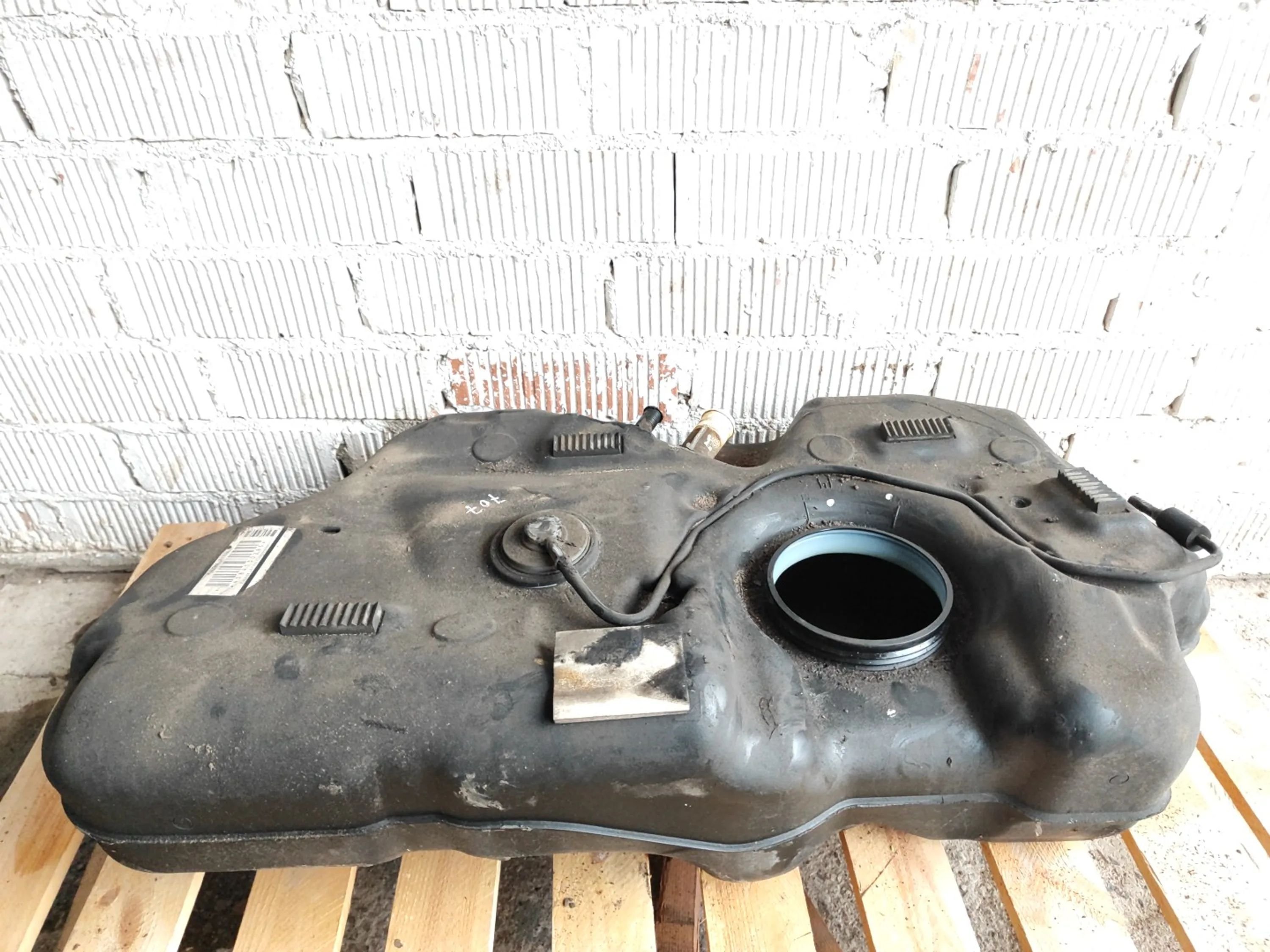 Mazda 2 (DE) Hatchback 1.4 CDVi 16V (Y404) TANK  2008 D6514100/DF7142100/DF7842100 D6514100|MAZDA