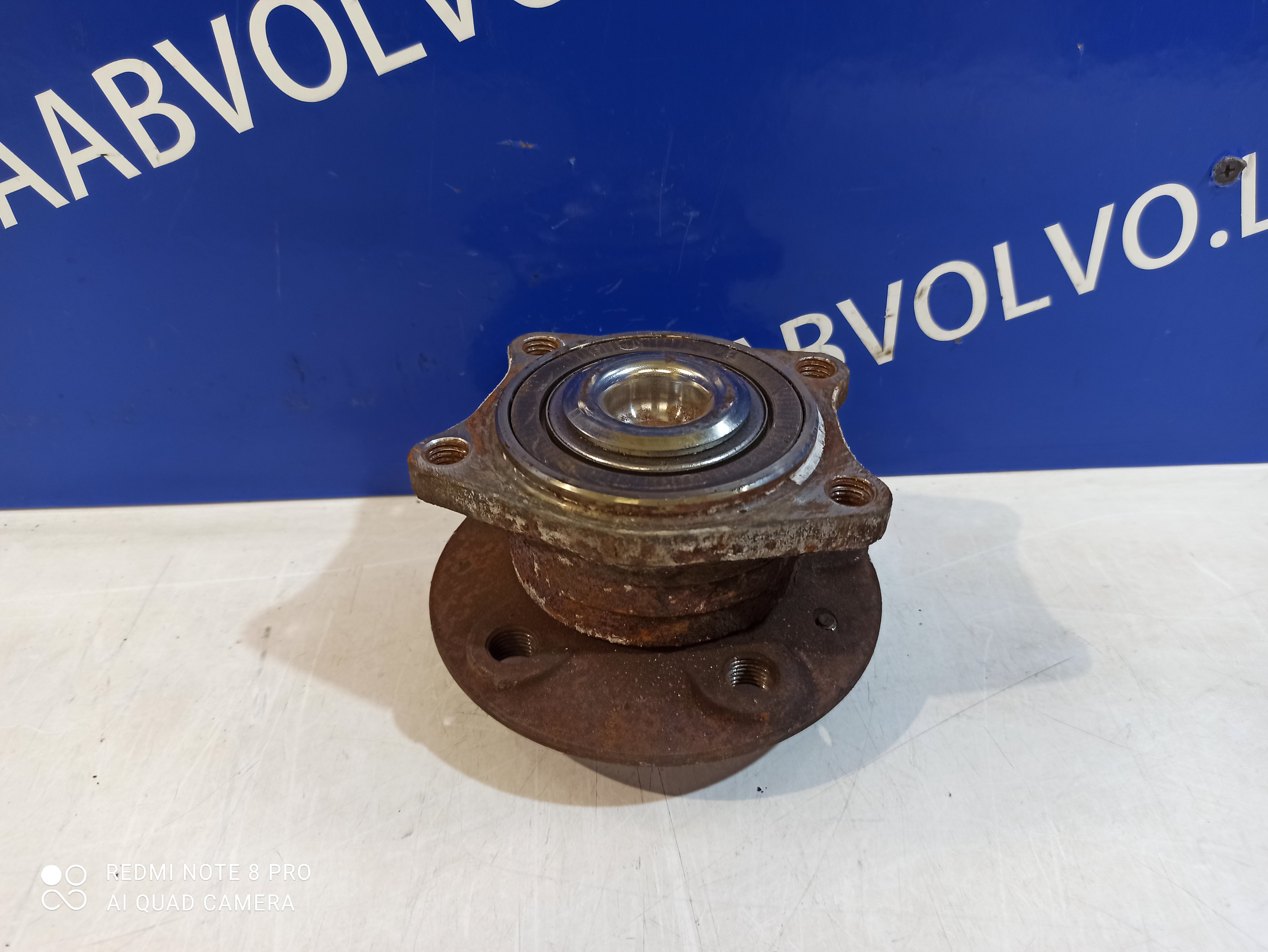 Volvo V70 (SW) 2.4 D5 20V (D5244T4) WIELNAAF  20 9173872 |9173872|VOLVO||