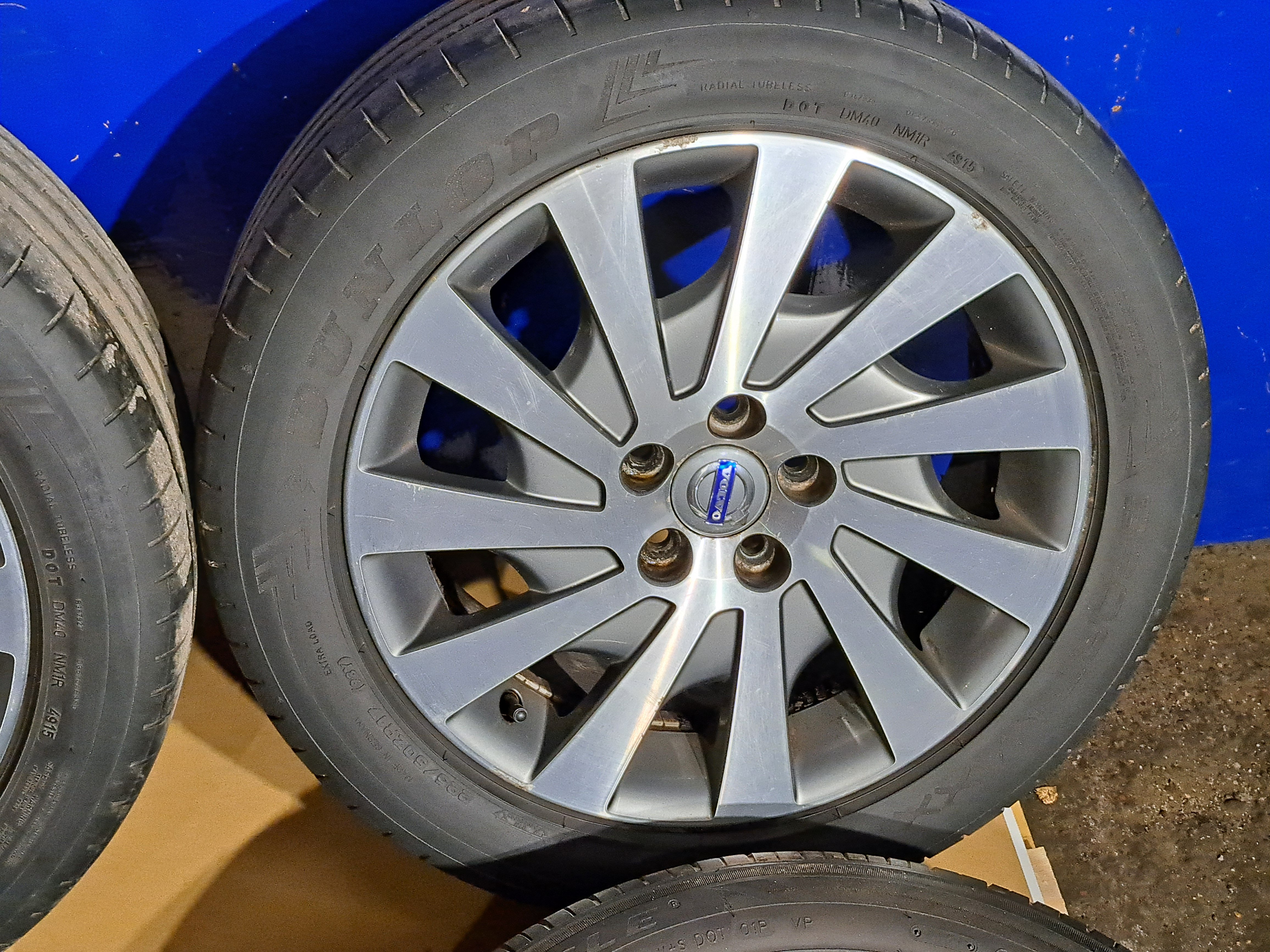 VOLVO S80 2 generation (2006-2020) Wheel Set 31302111