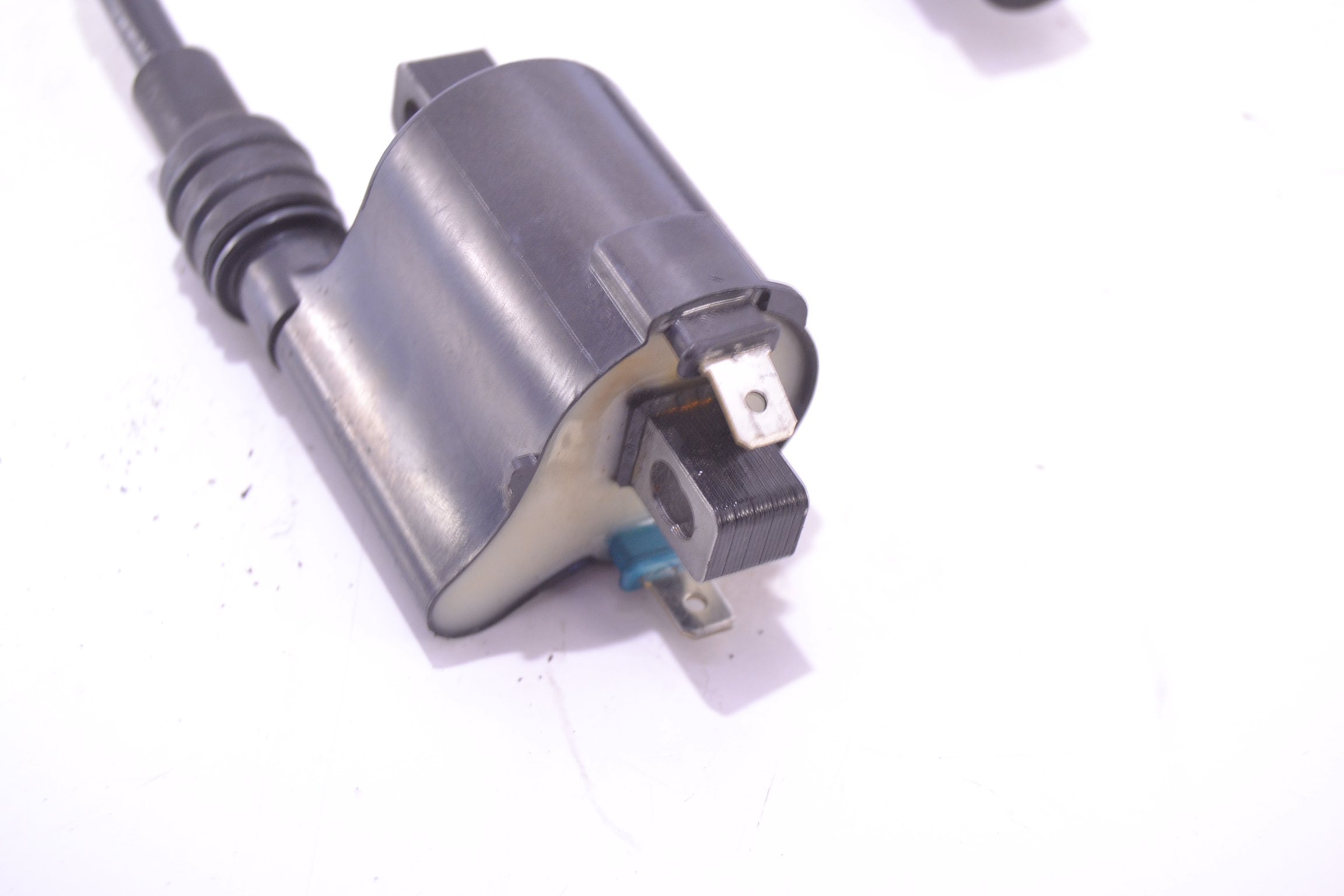 KAWASAKI NINJA Ignition coil KP08,110205 14880256 - Used