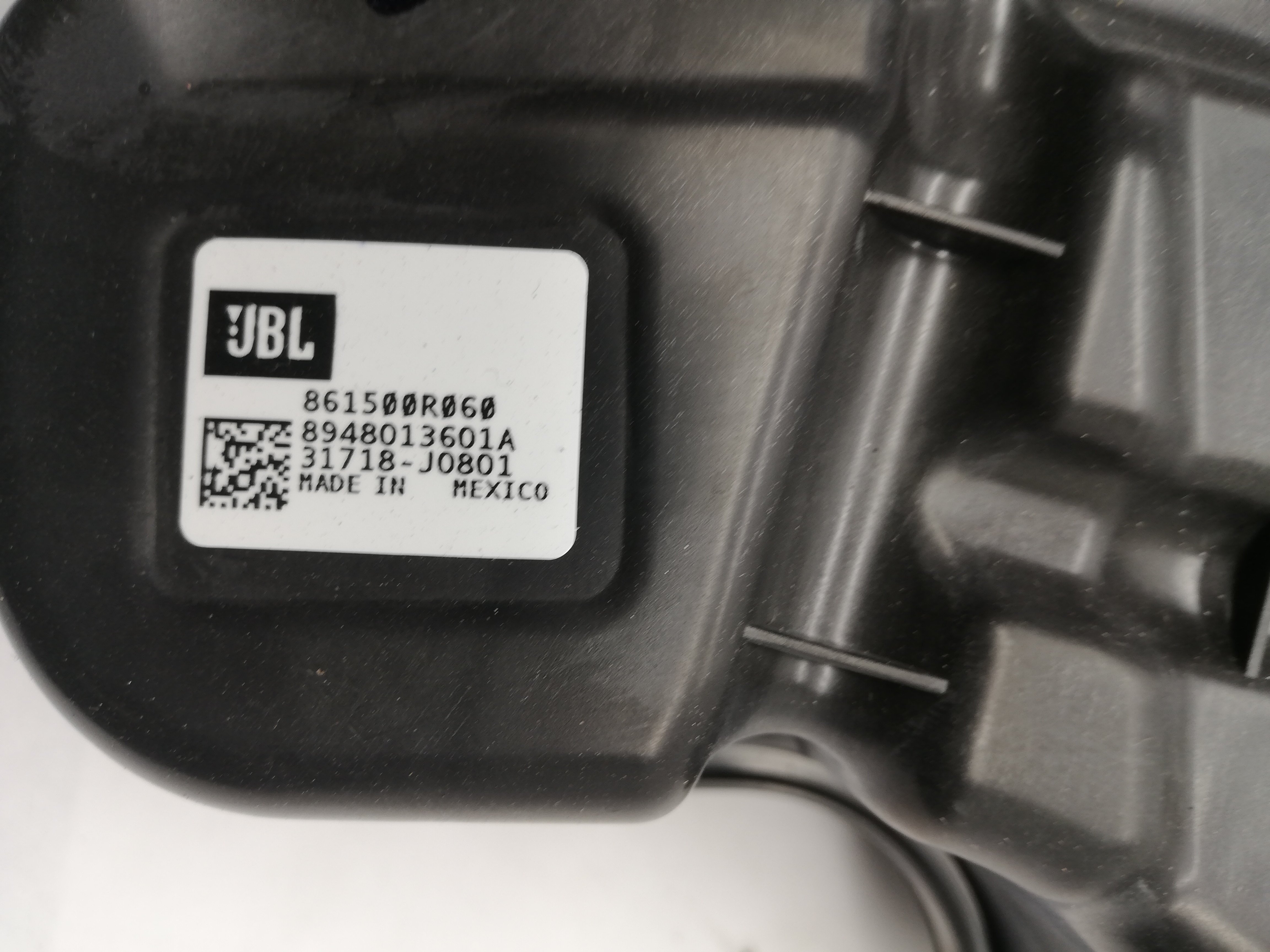 ya♥1 TOYOTA RAV4 5 generation (XA50) (2018-2024) Subwoofer