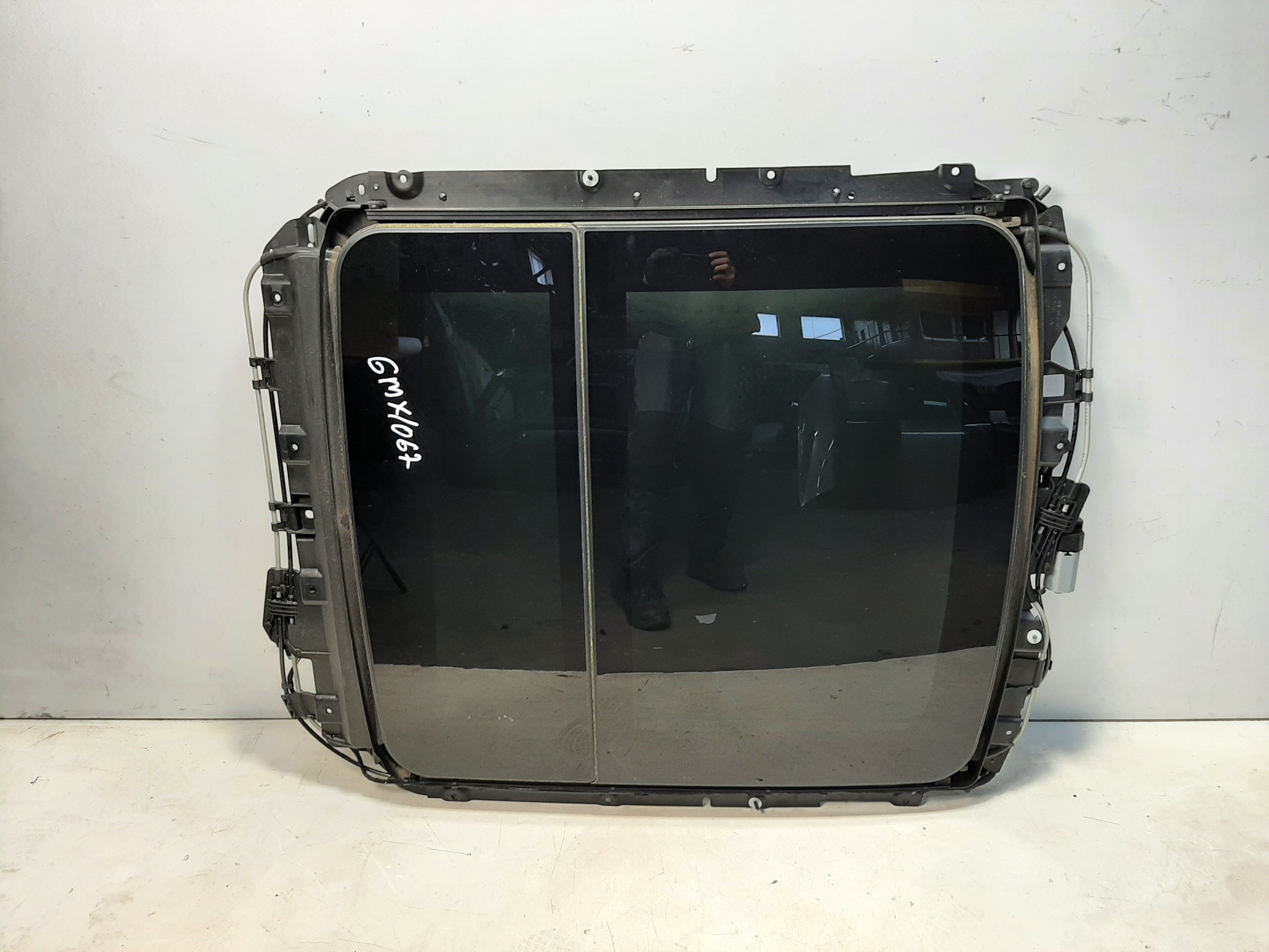 VOLVO XC60 1 generation (2008-2017) Sunroof 39828043